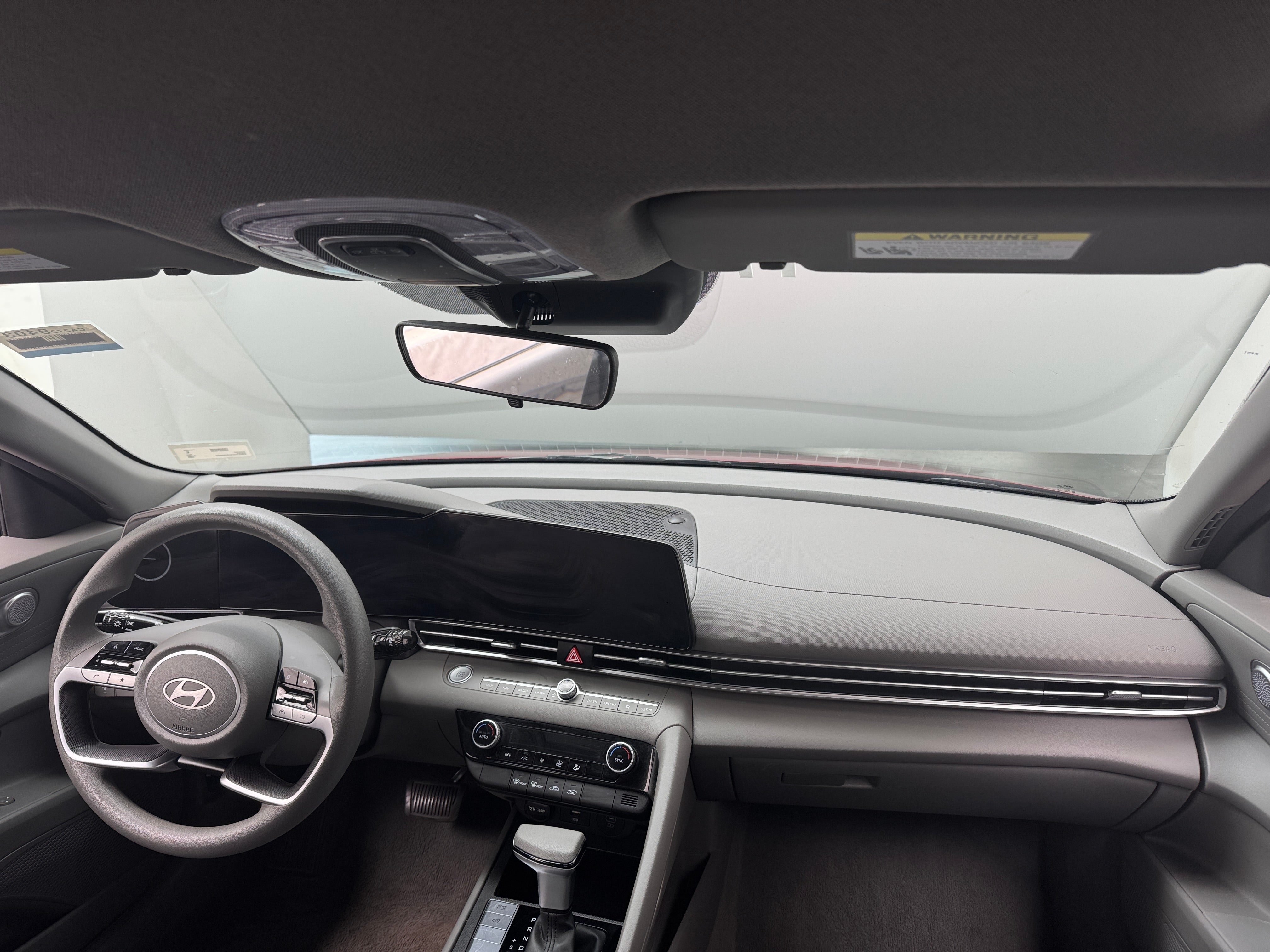 2024 Hyundai Elantra SEL 3