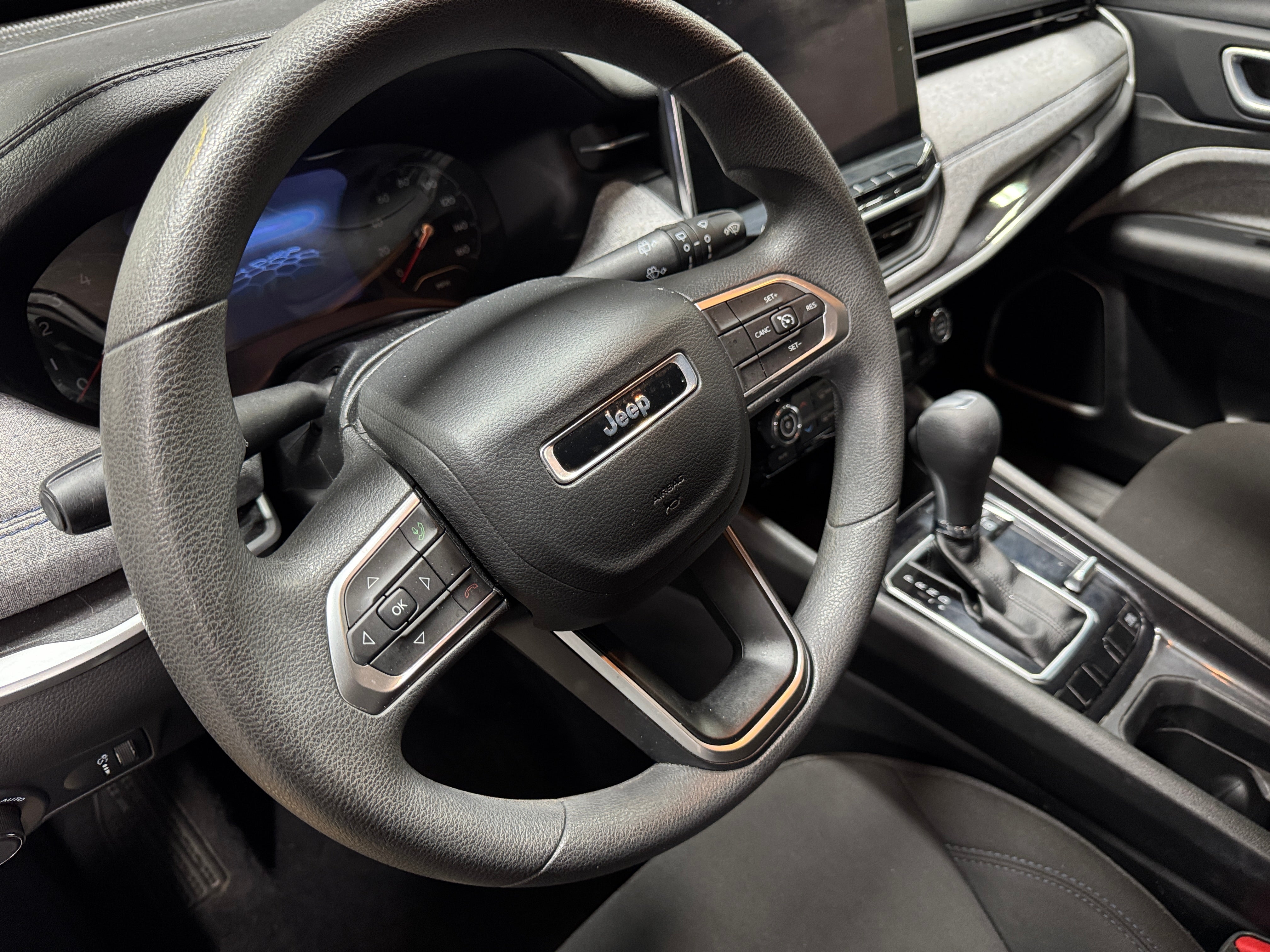 2023 Jeep Compass Base 5