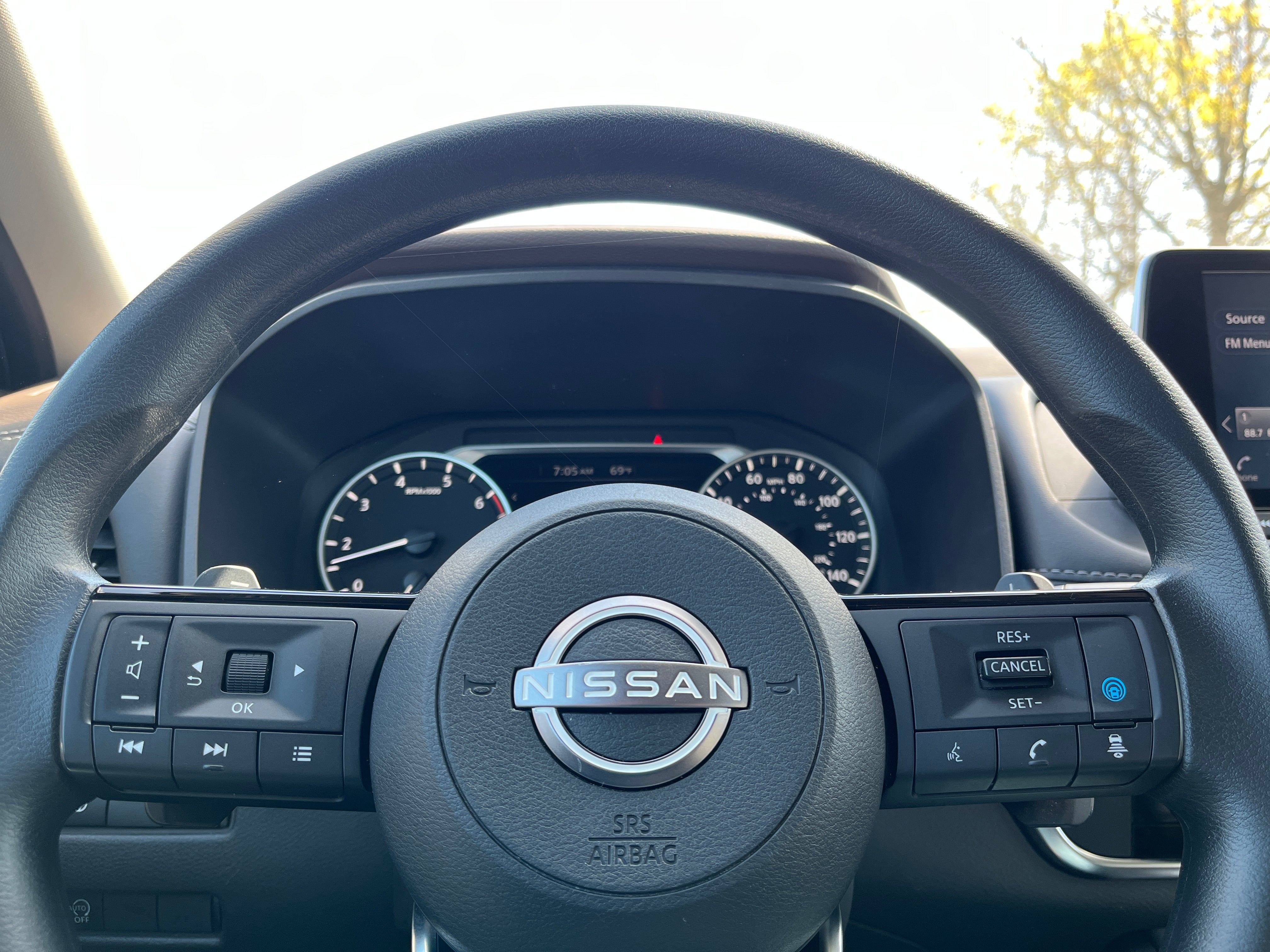 2023 Nissan Rogue SV 5