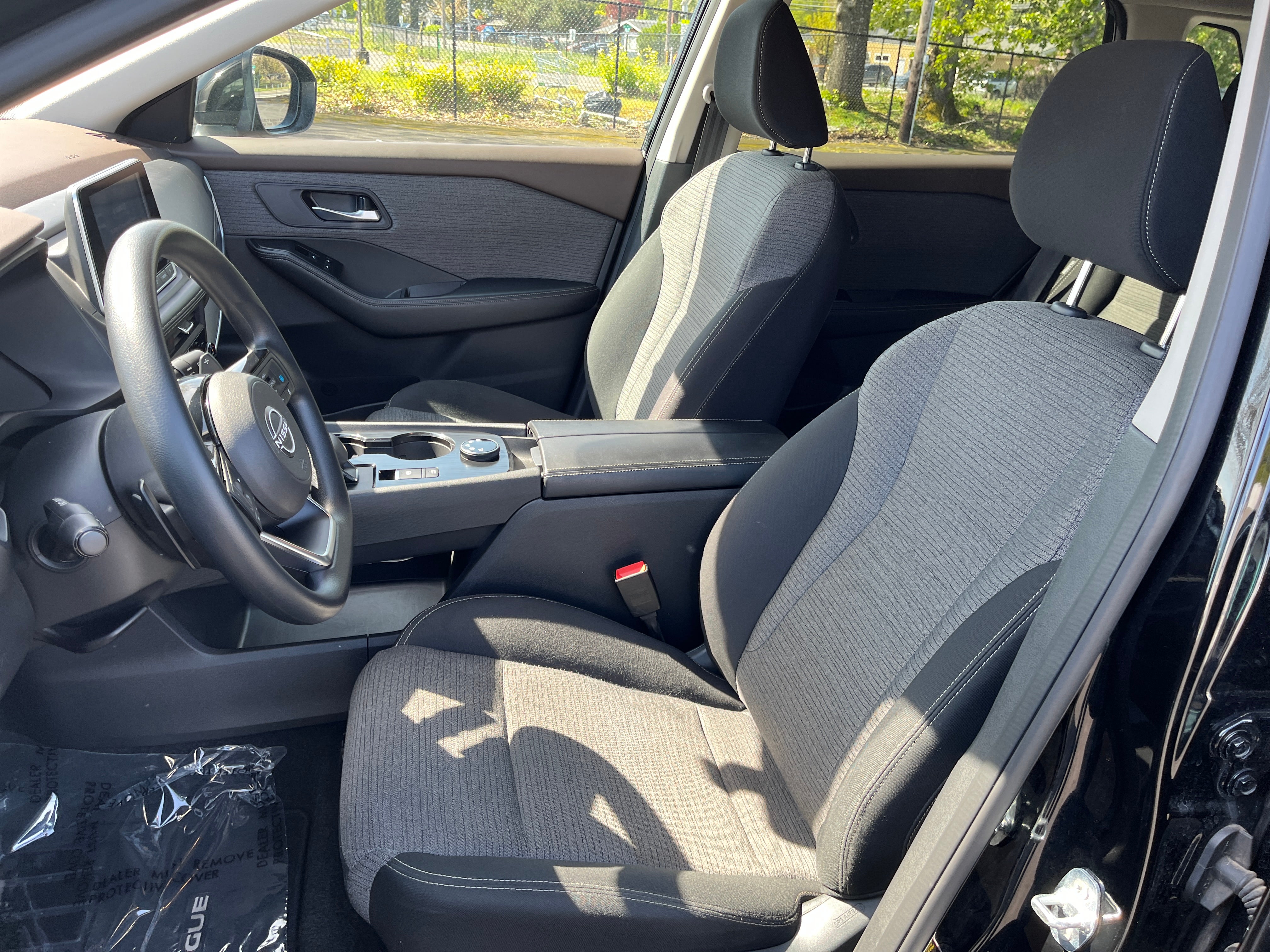 2023 Nissan Rogue SV 2