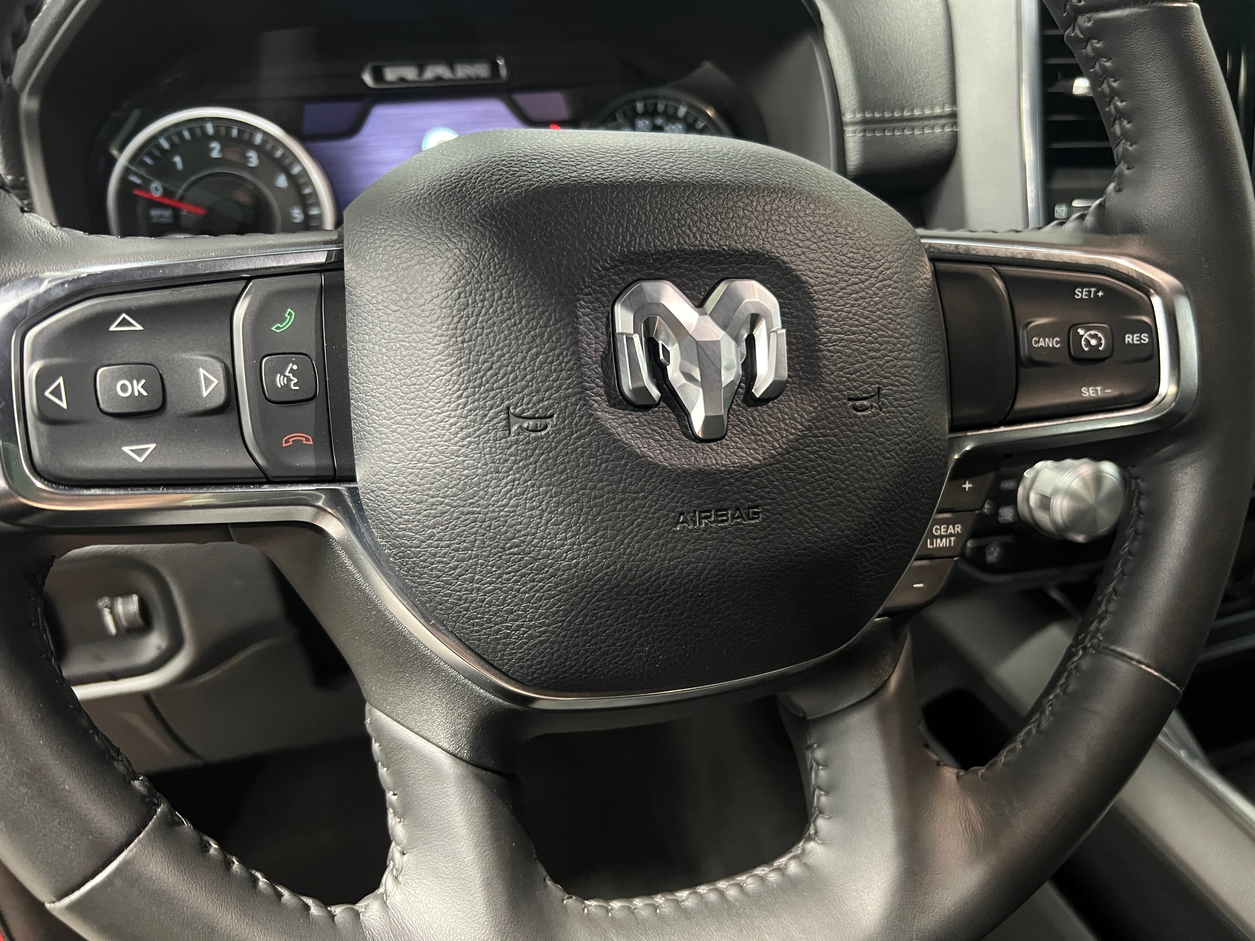 2024 RAM 1500 Laramie 4