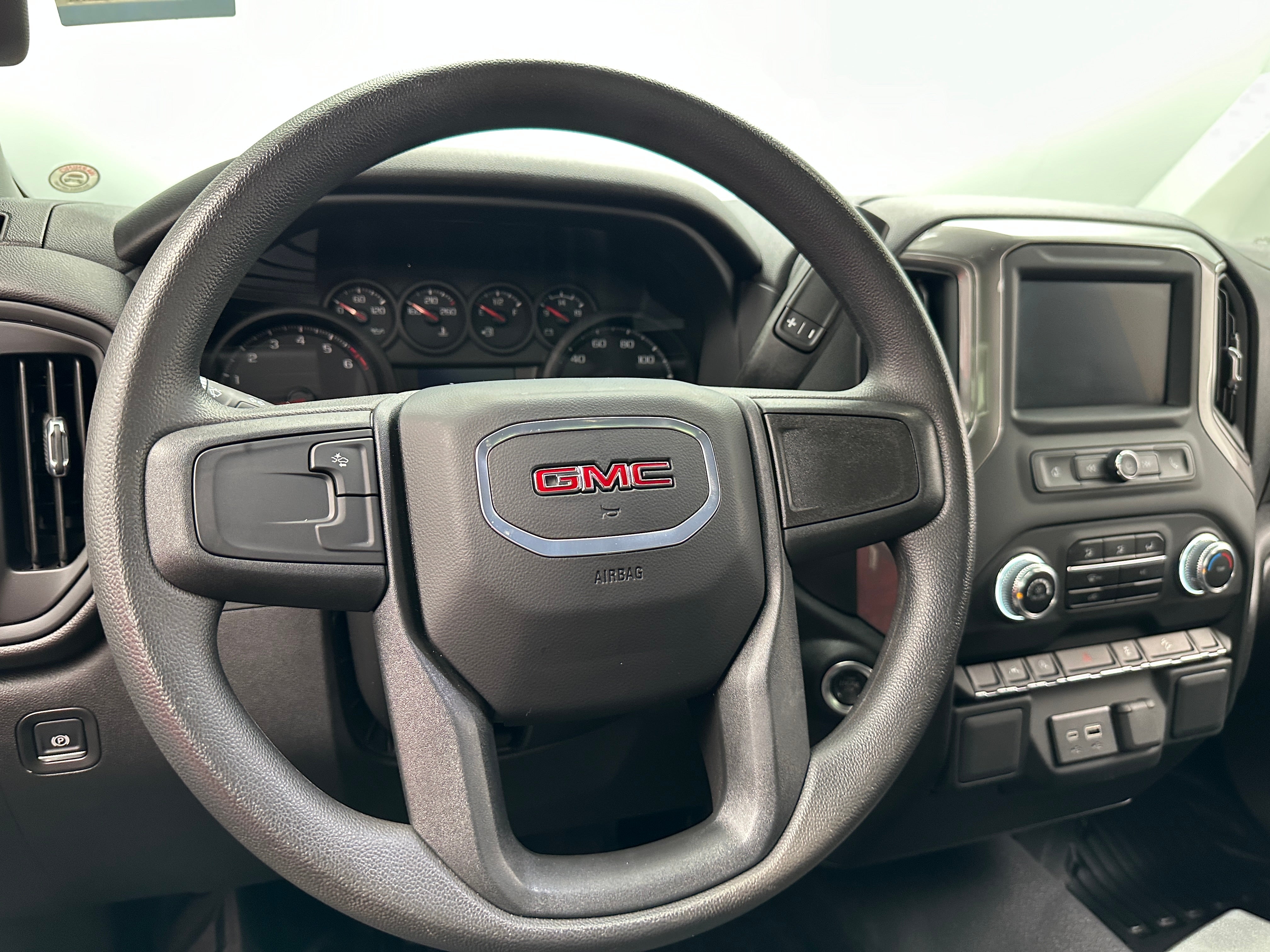 2024 GMC Sierra 1500 Pro 5