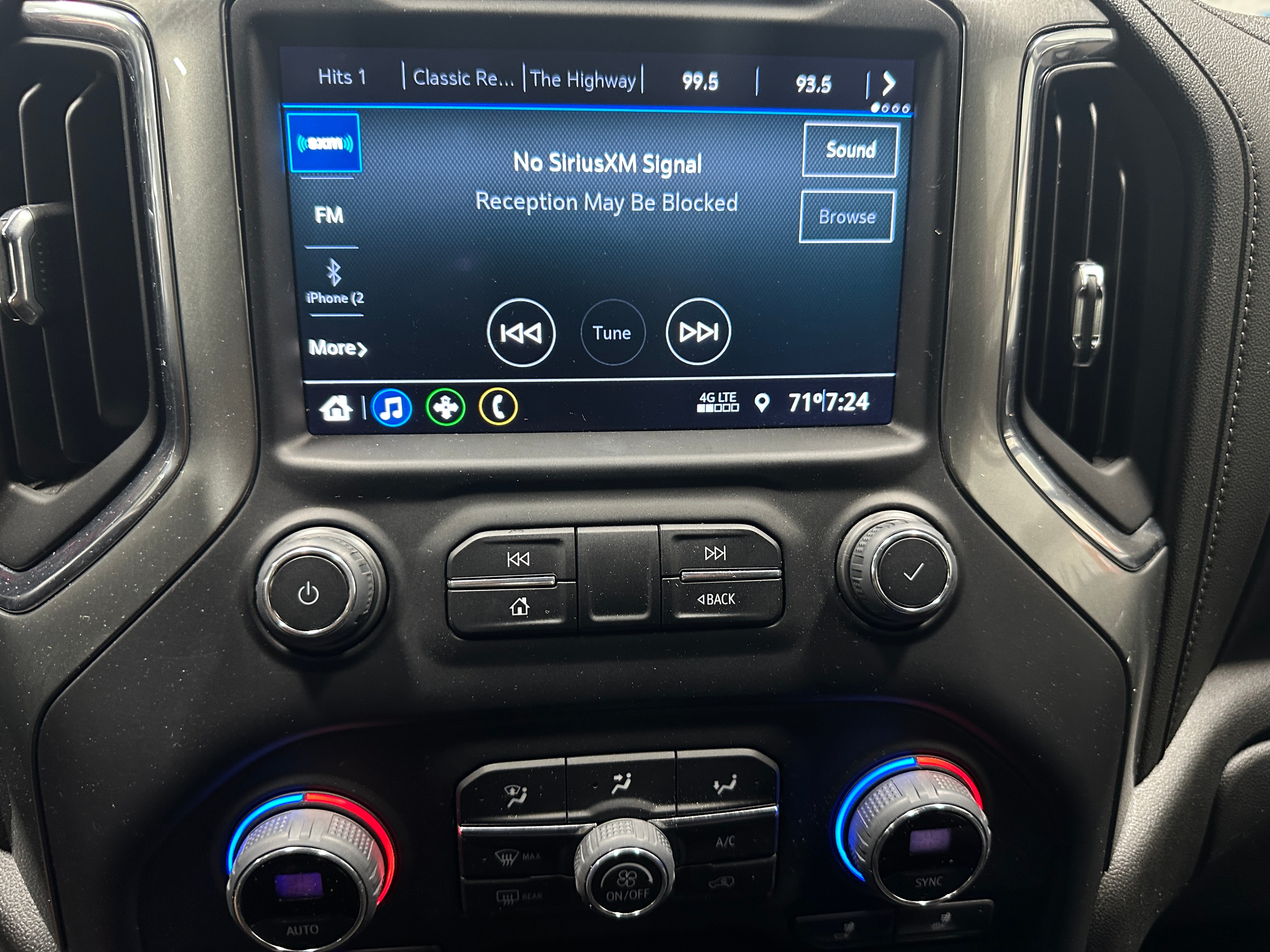 2022 Chevrolet Silverado 1500 Limited LT 4