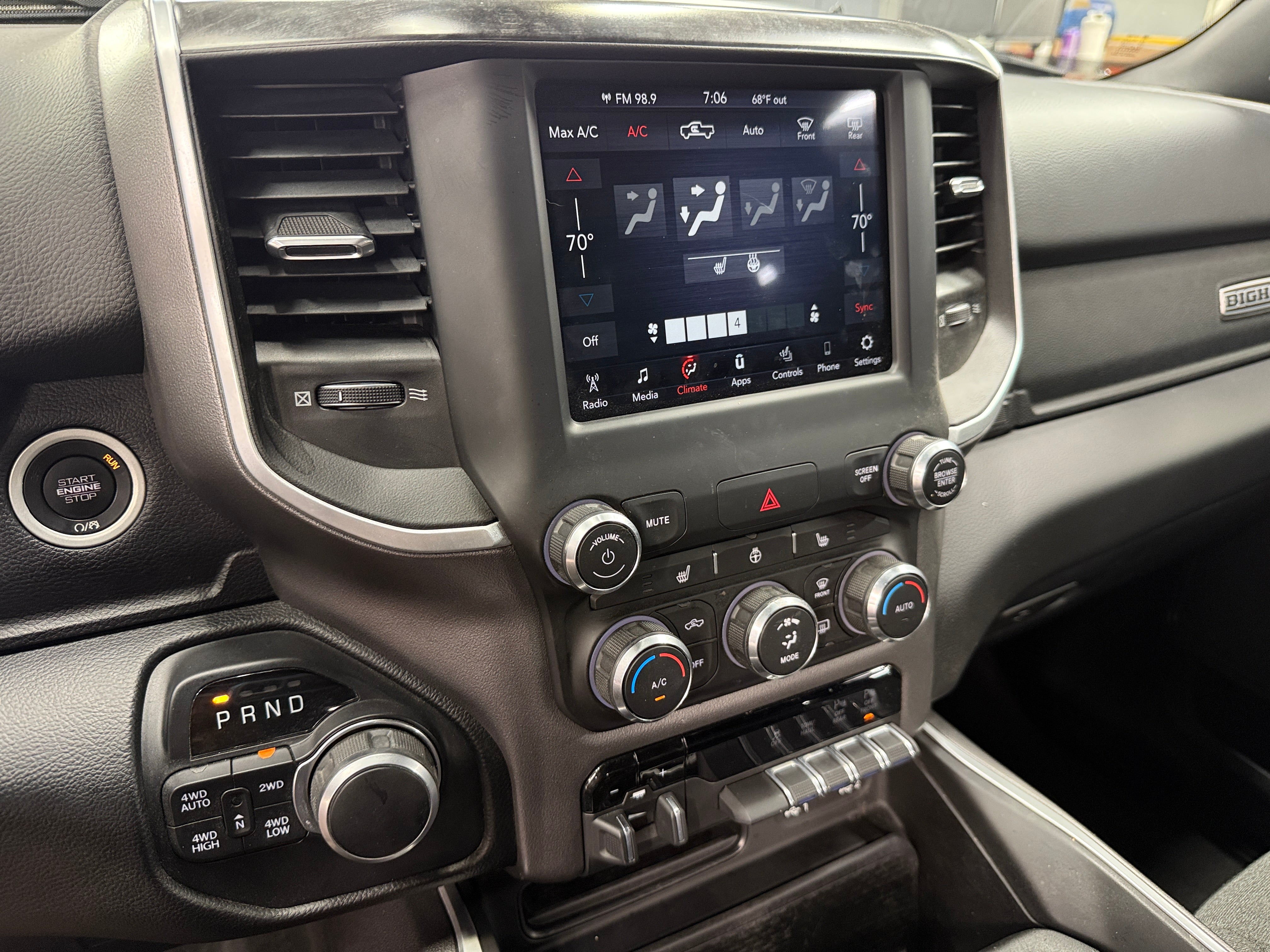 2020 RAM 1500 Big Horn 4