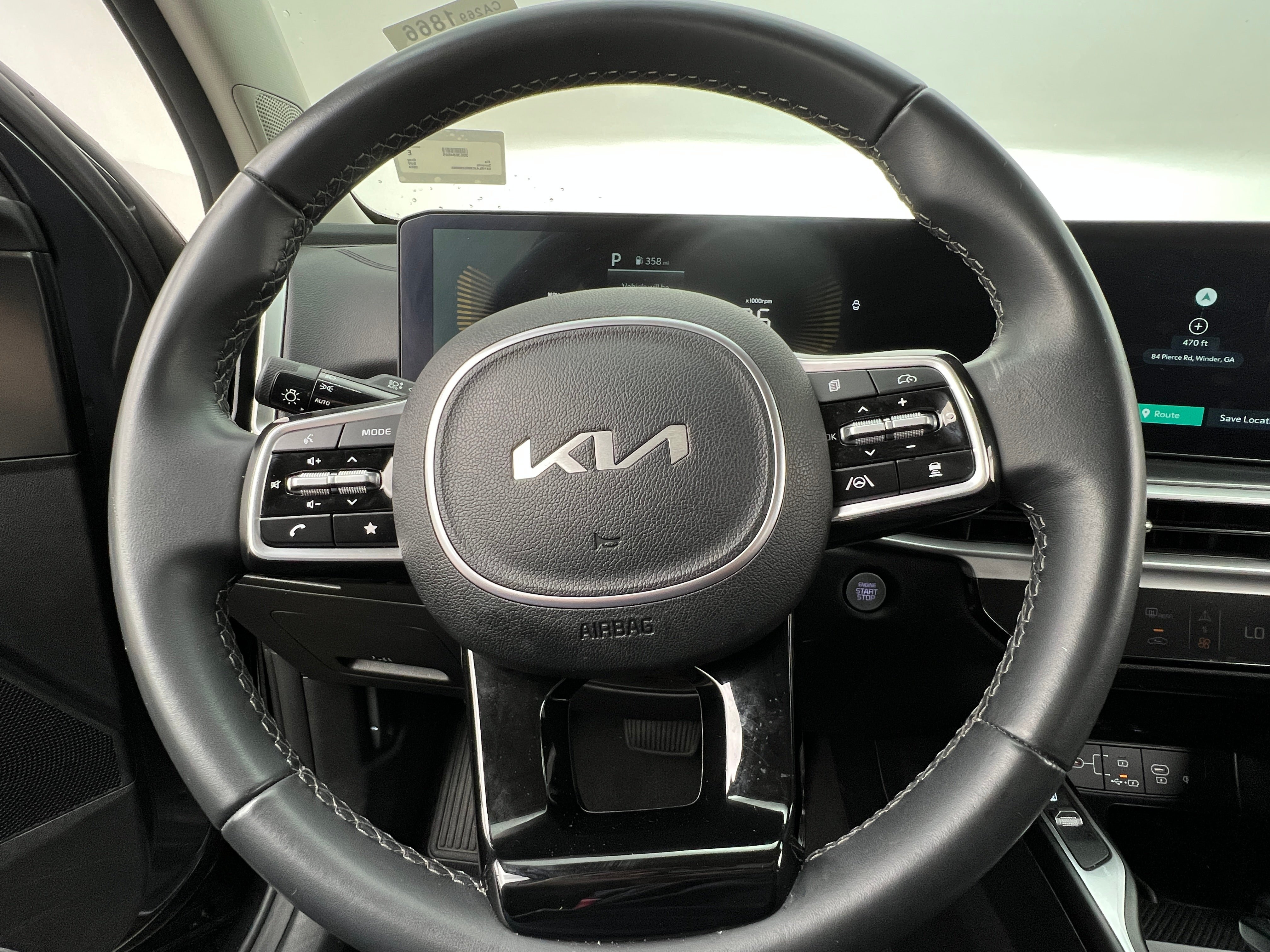 2024 Kia Sorento S 4