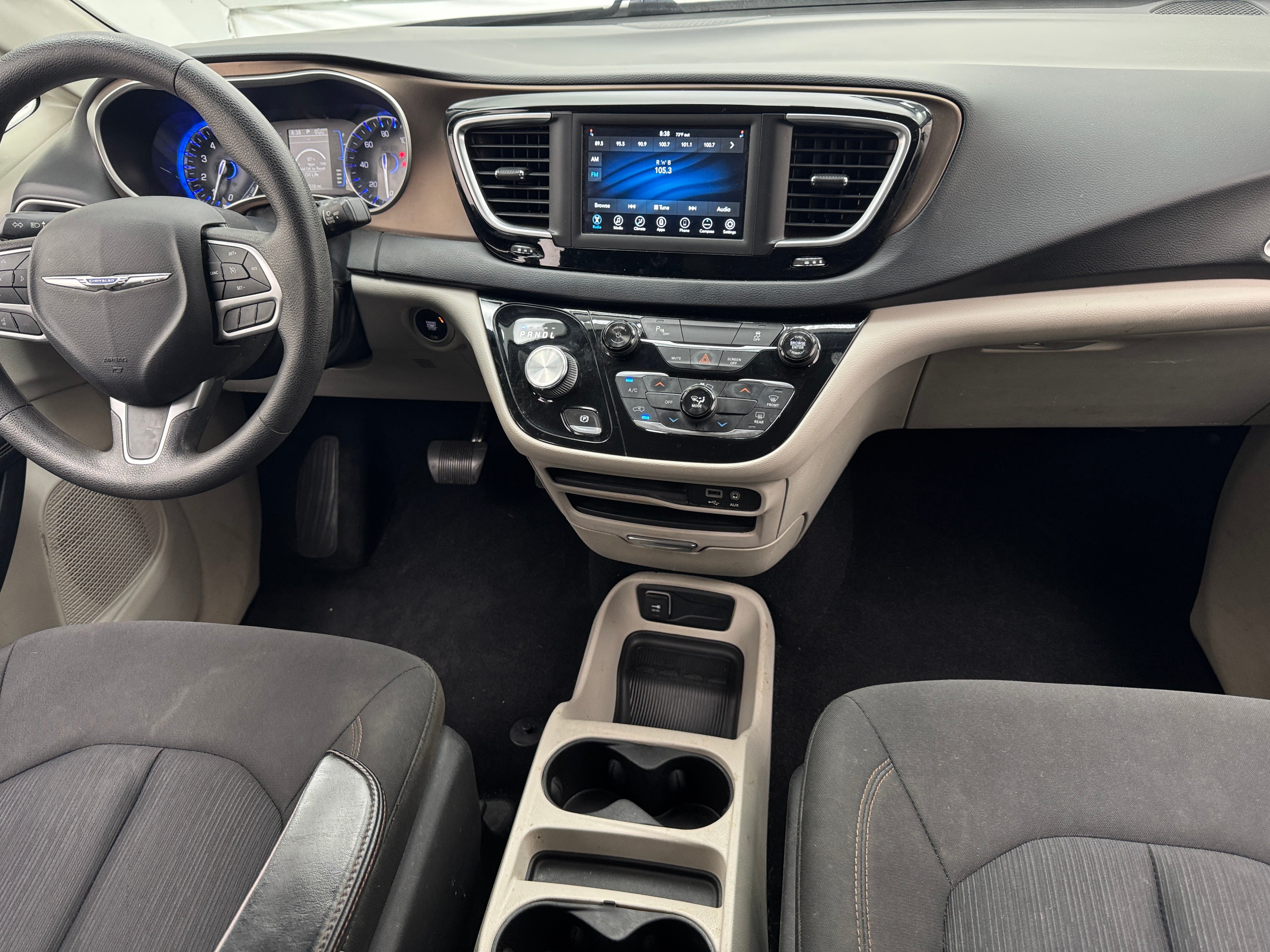 2018 Chrysler Pacifica L 3