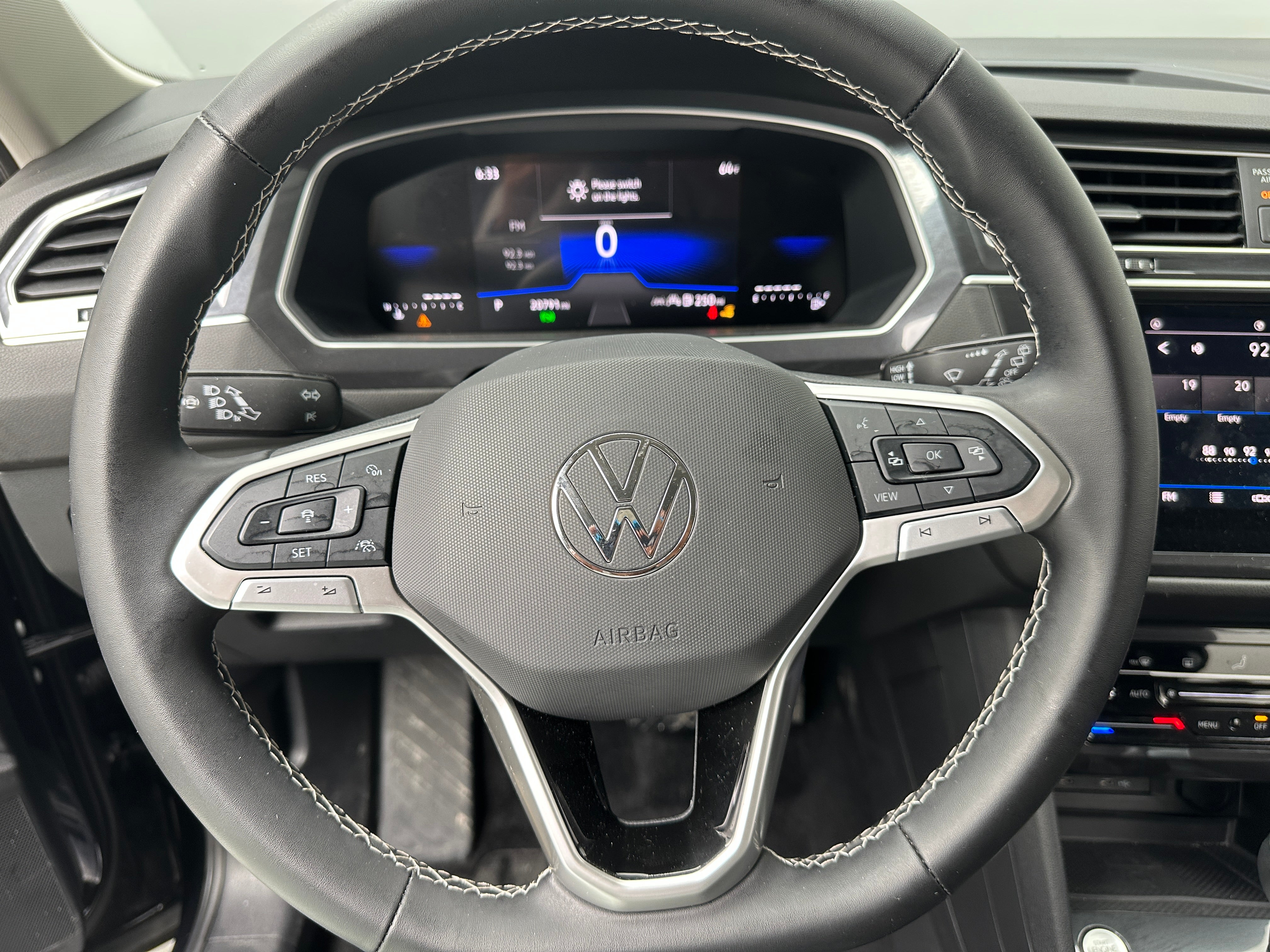 2024 Volkswagen Tiguan SE 4