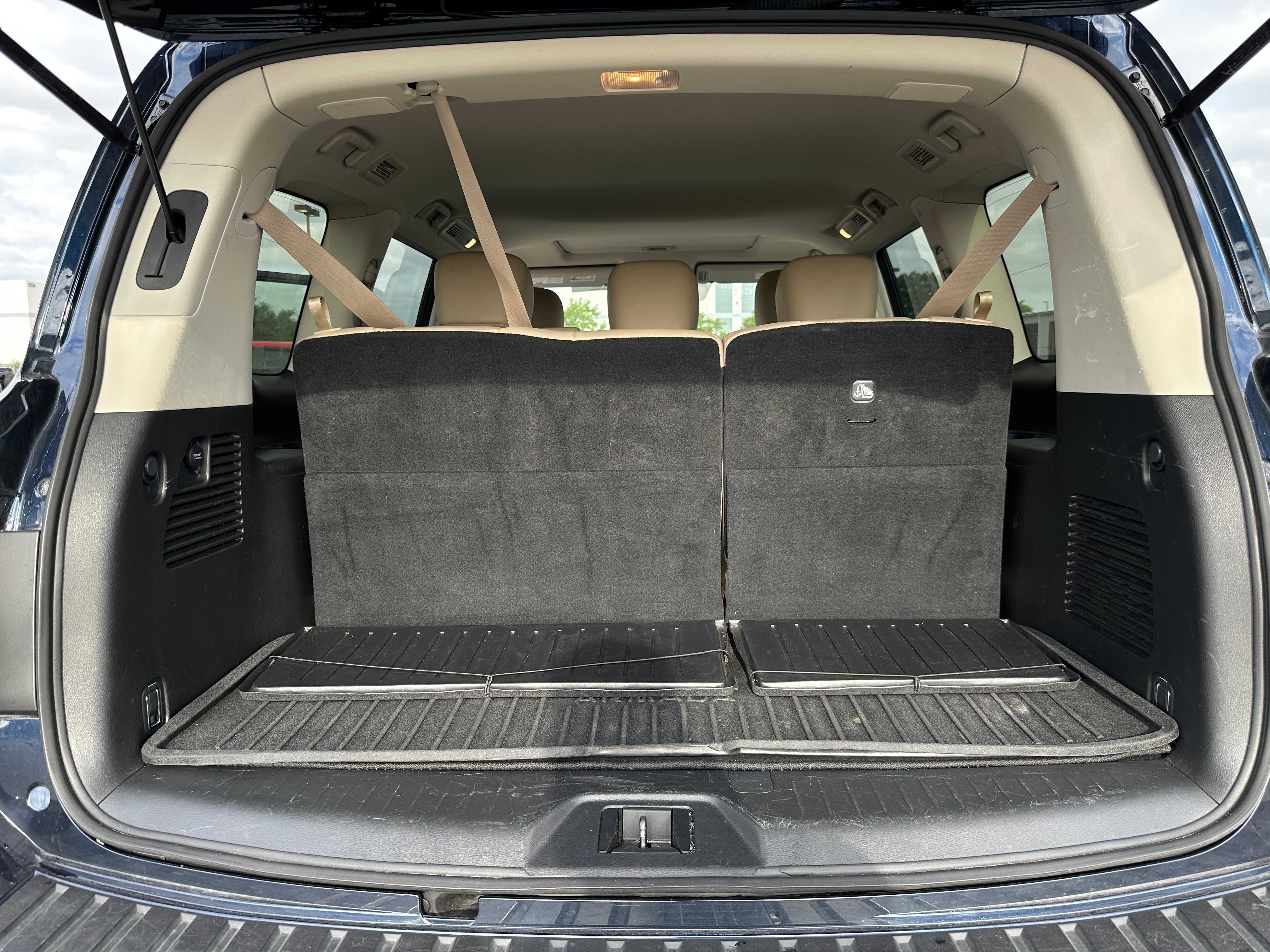 2024 Nissan Armada SL 6
