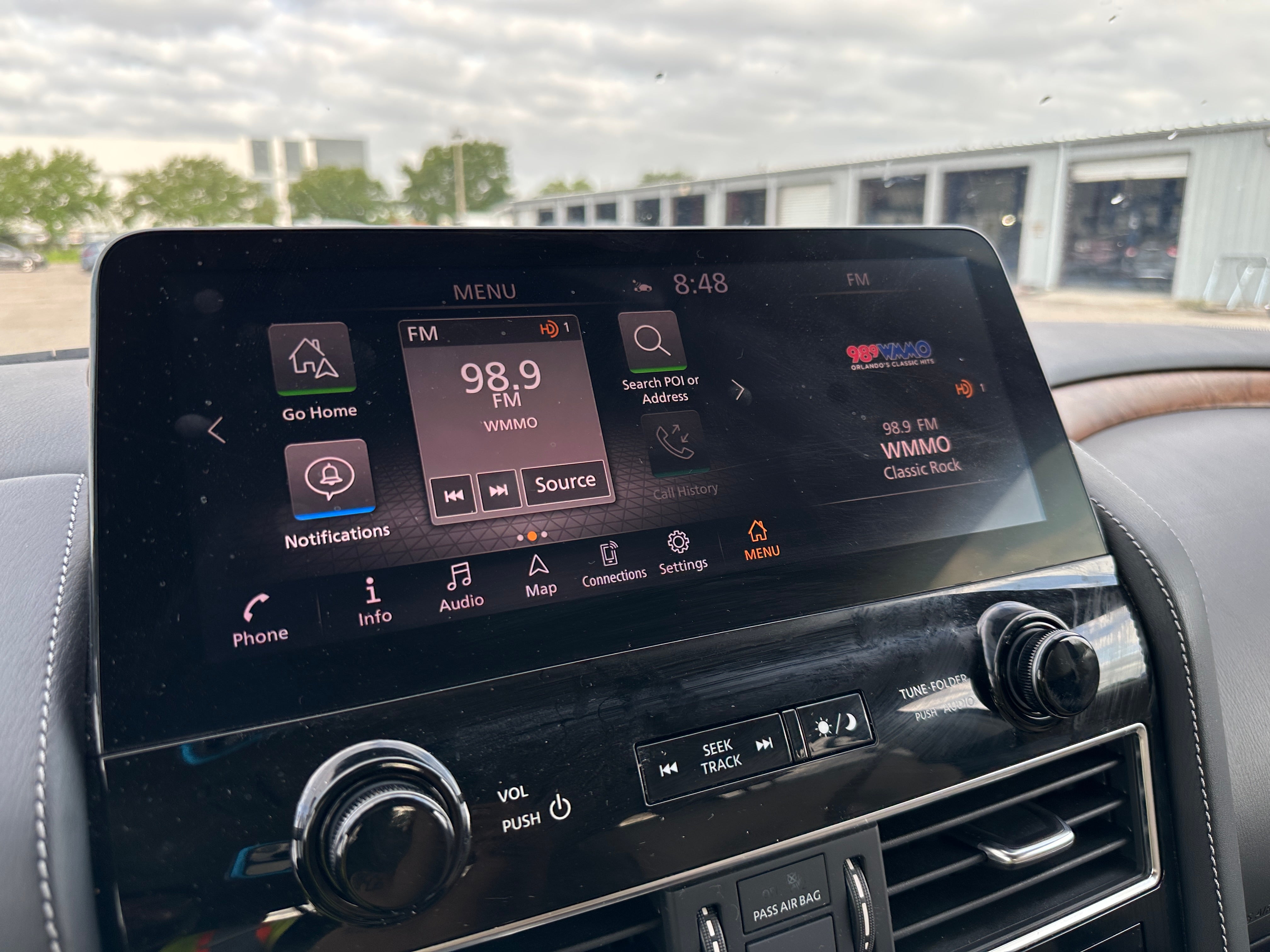 2024 Nissan Armada SL 3