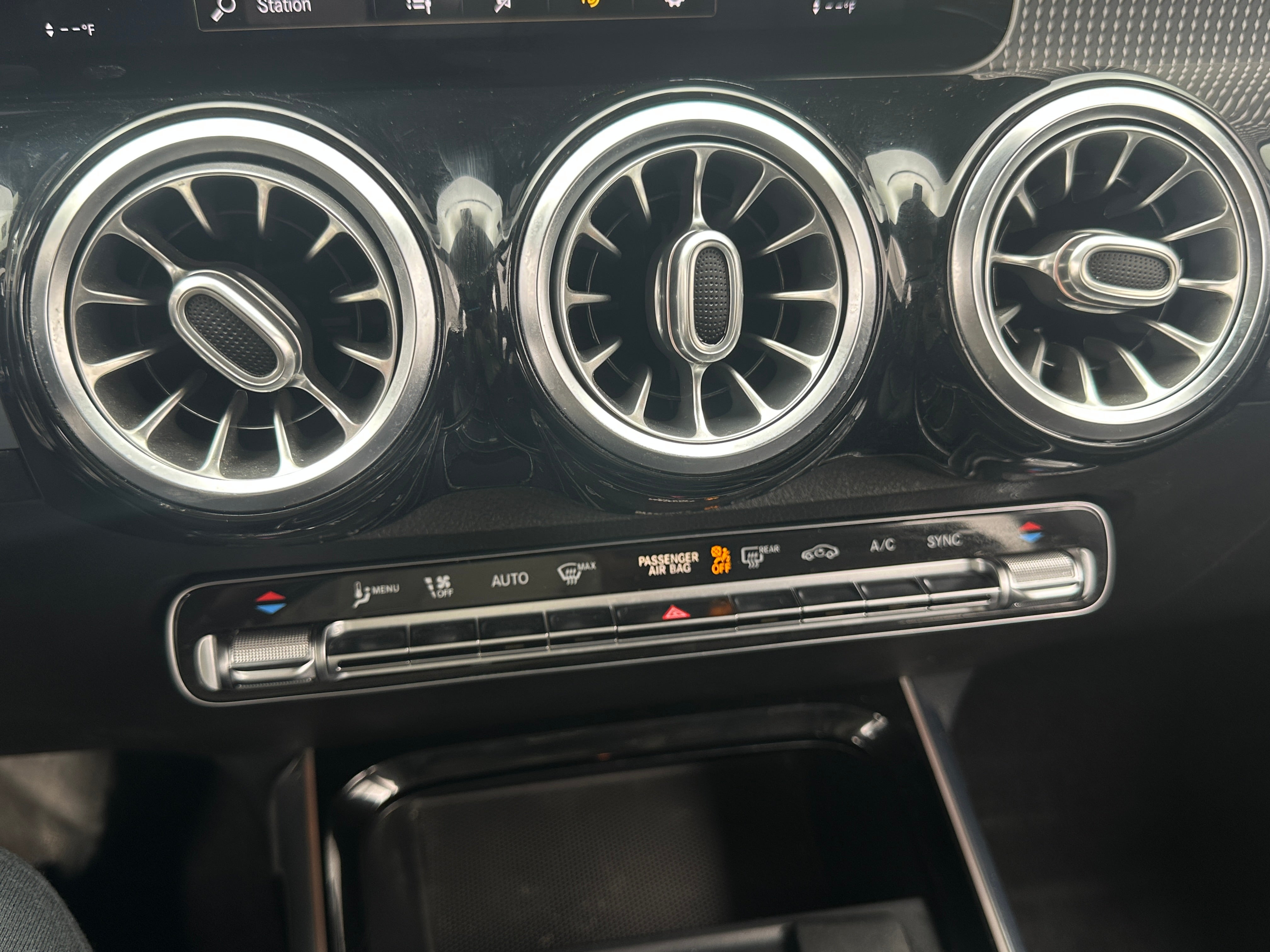 2021 Mercedes-Benz GLB 250 3