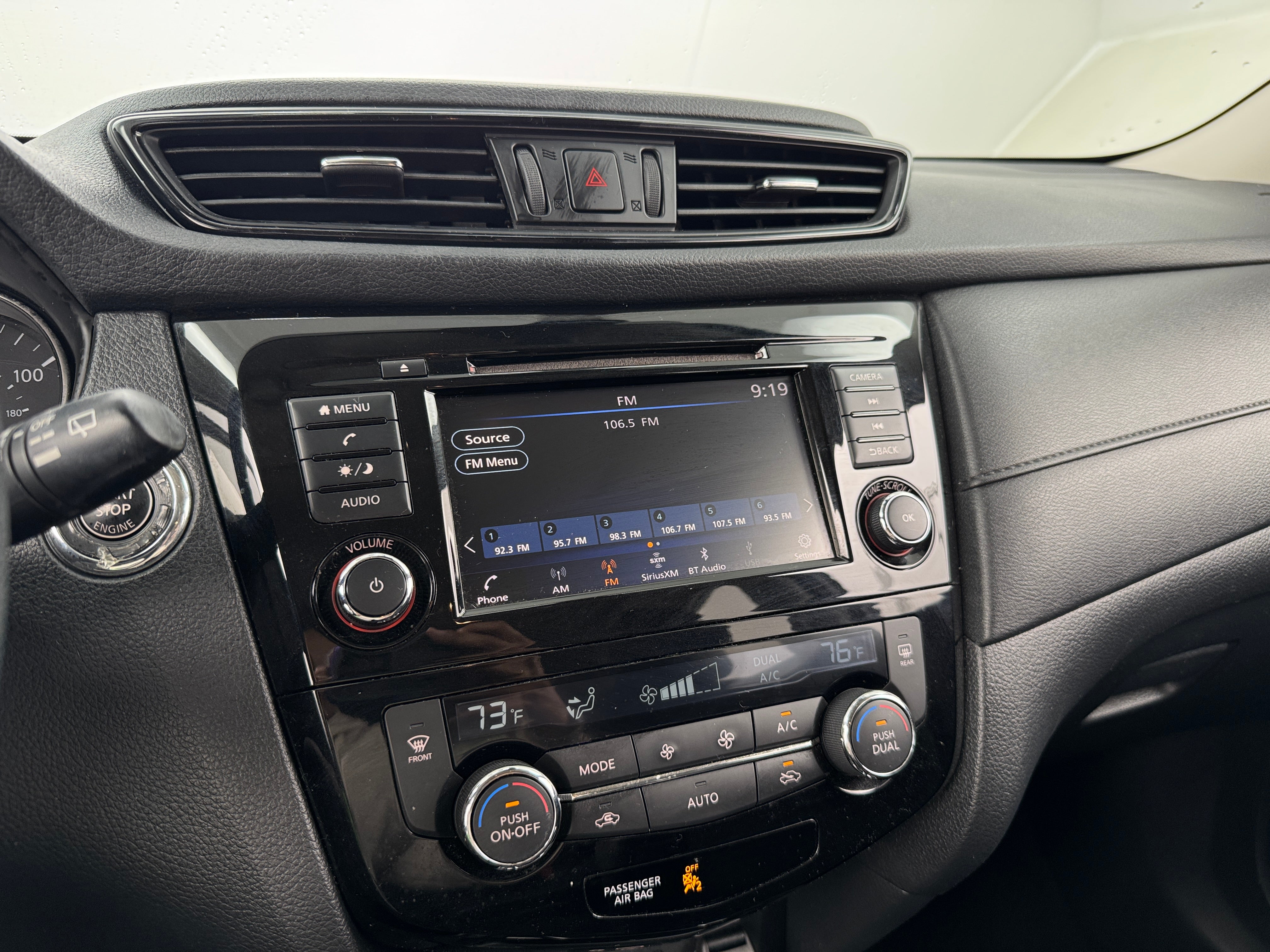 2019 Nissan Rogue SV 4