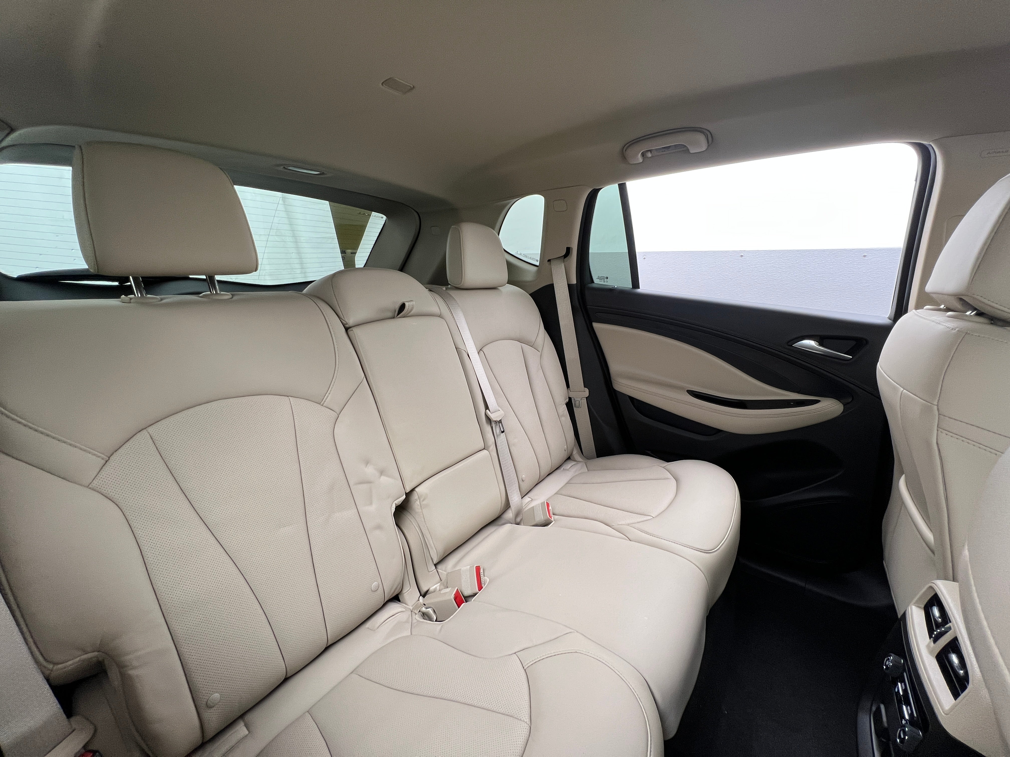 2018 Buick Envision Essence 5