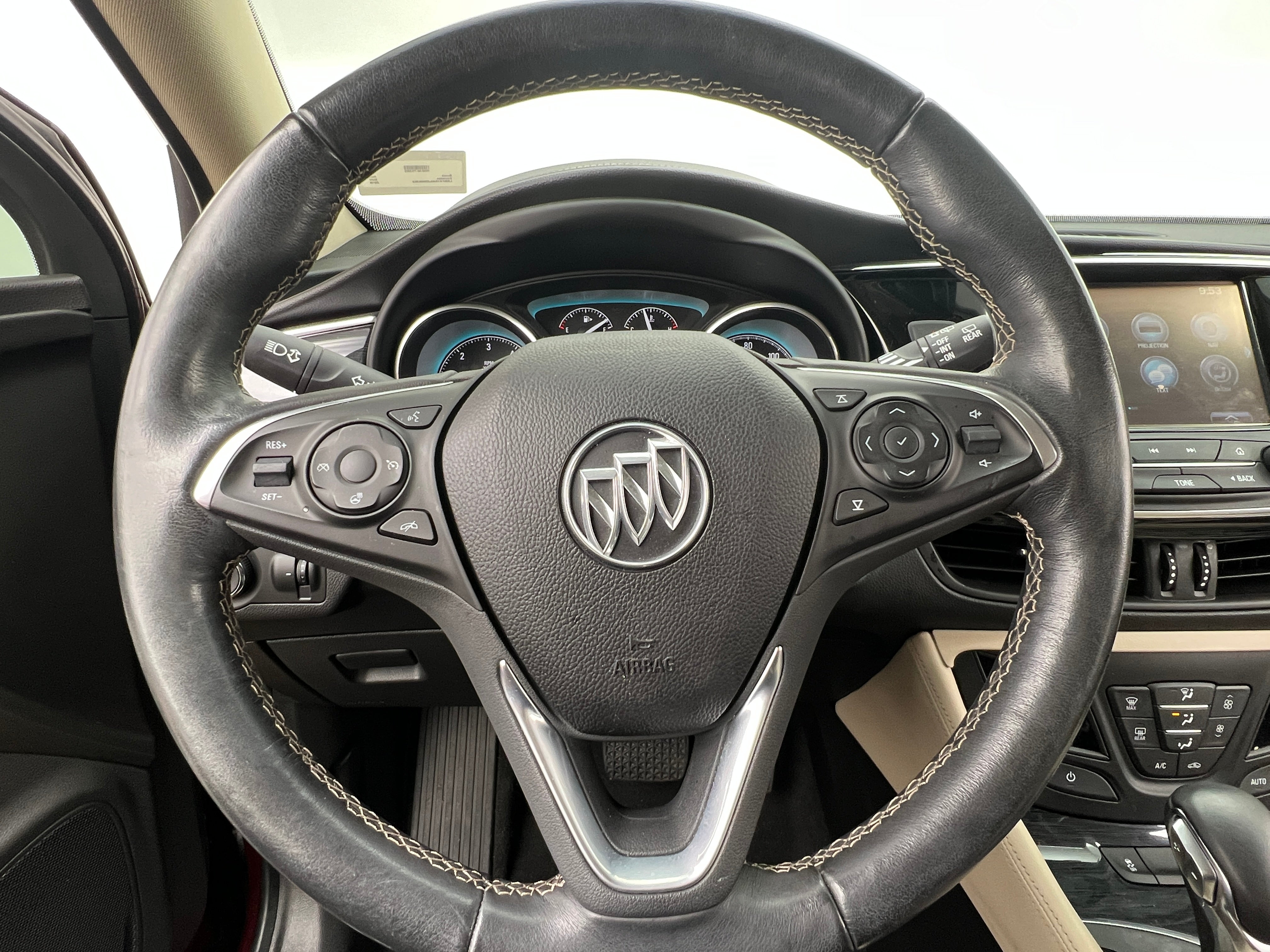 2018 Buick Envision Essence 4