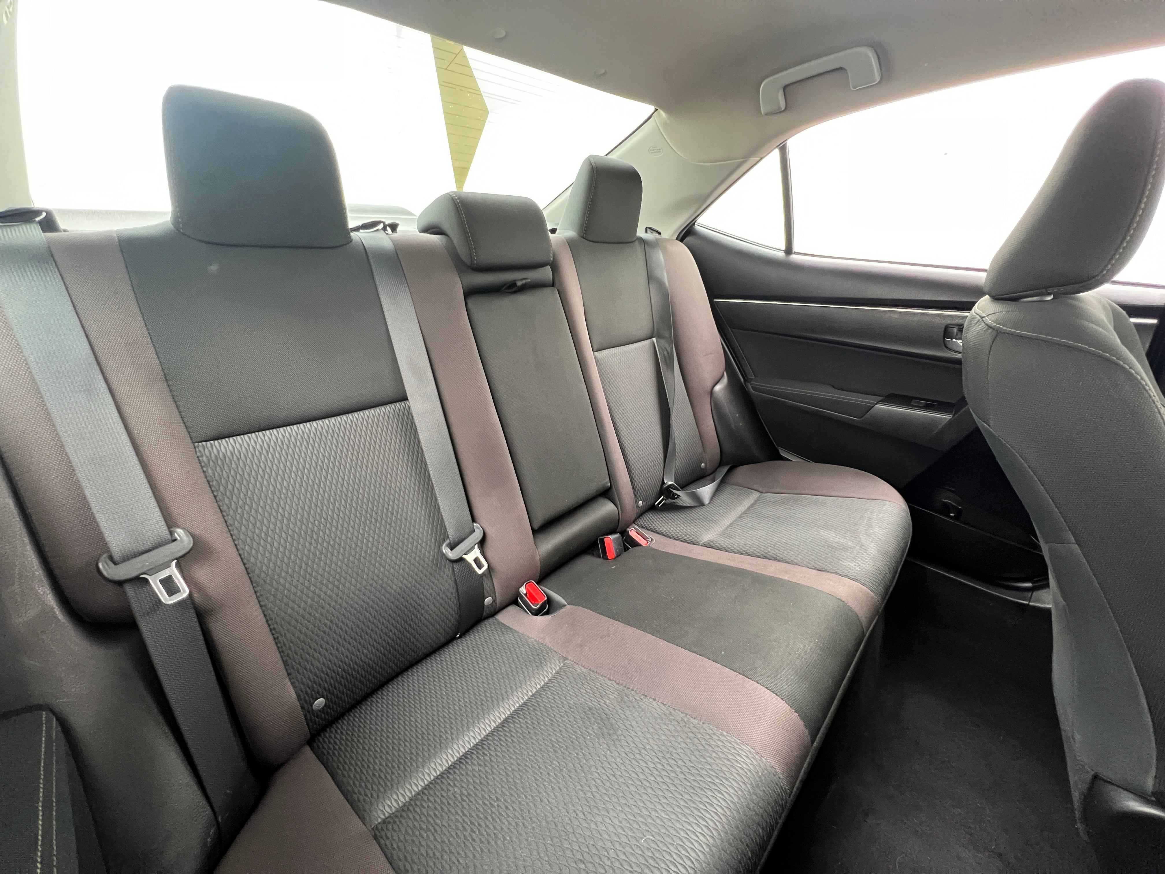 2017 Toyota Corolla LE 6