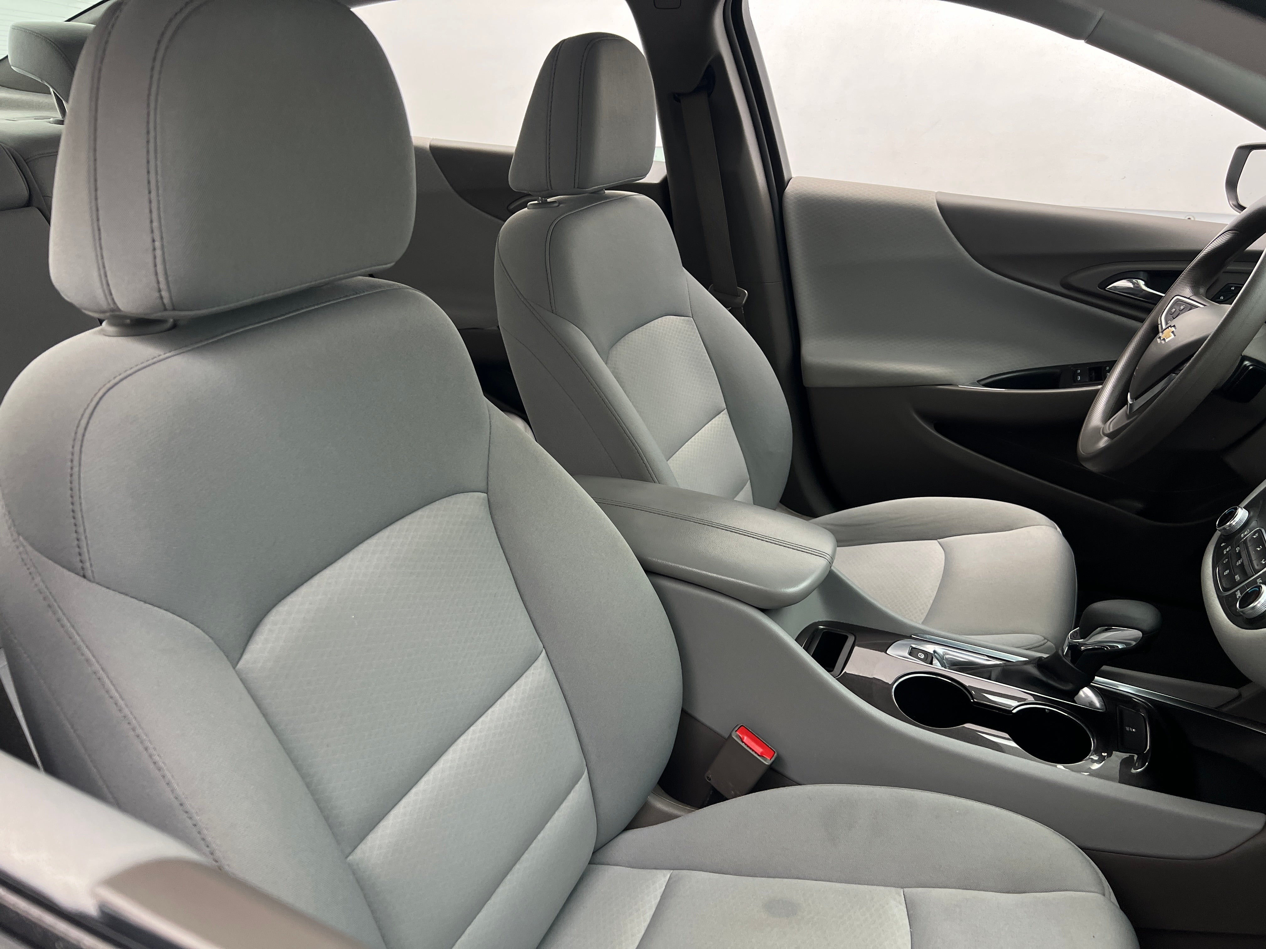 2022 Chevrolet Malibu LT 2