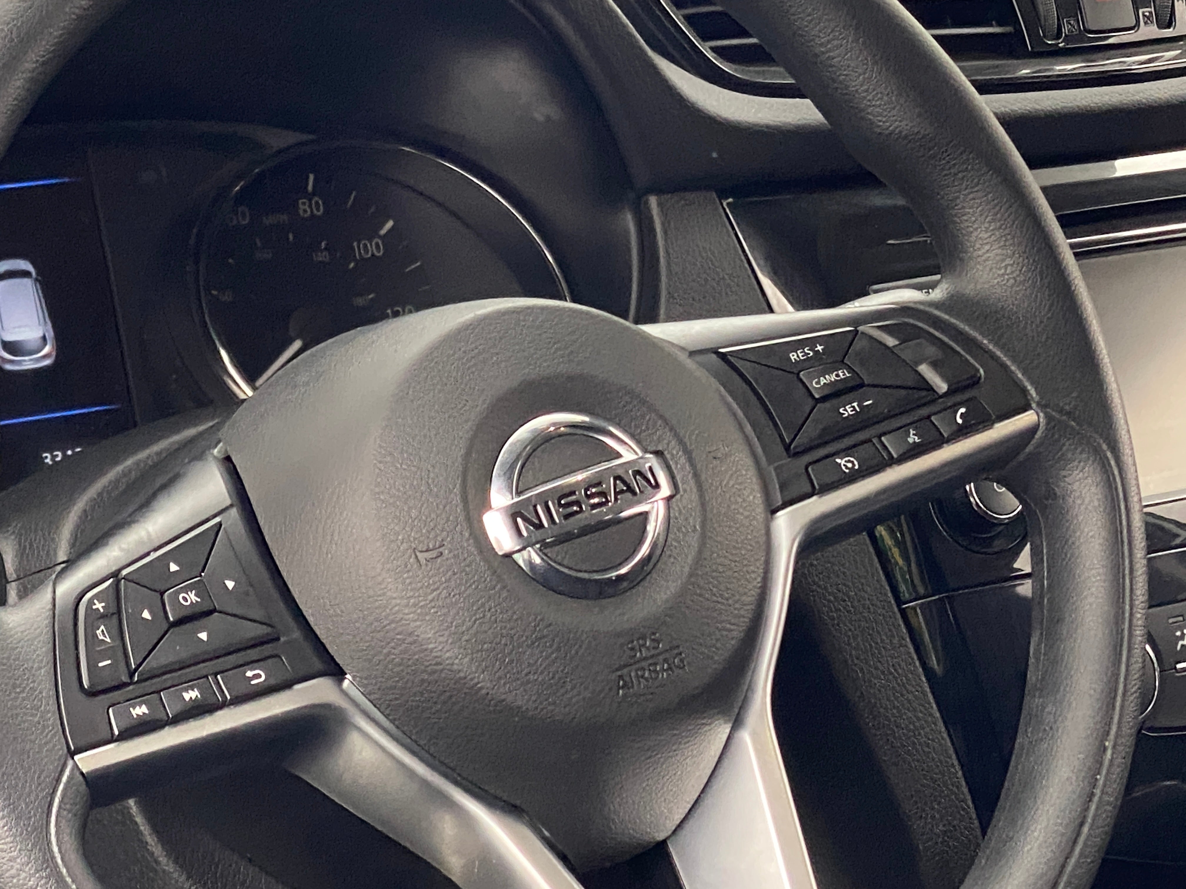 2021 Nissan Rogue Sport S 5