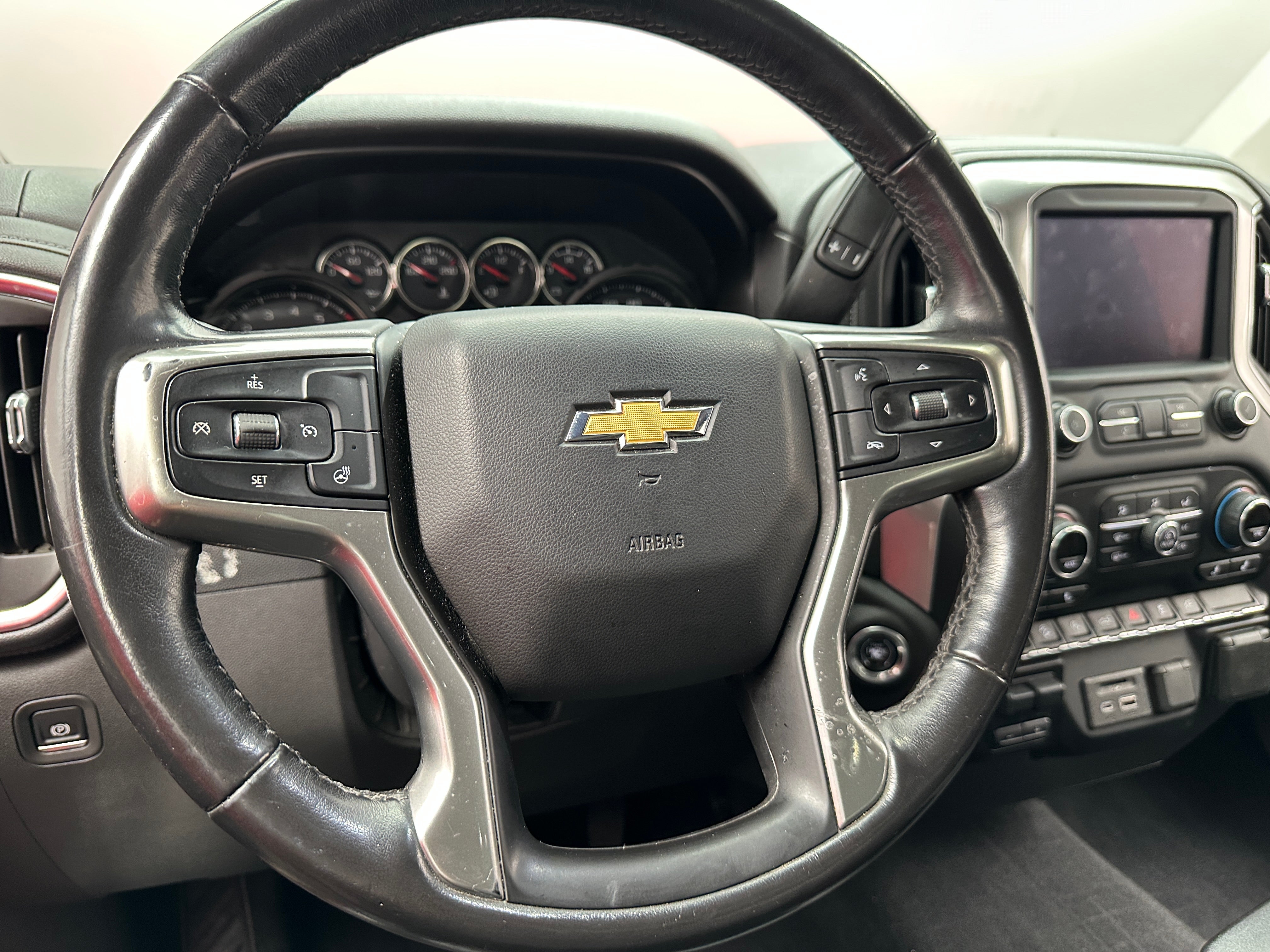 2020 Chevrolet Silverado 1500 LT 4