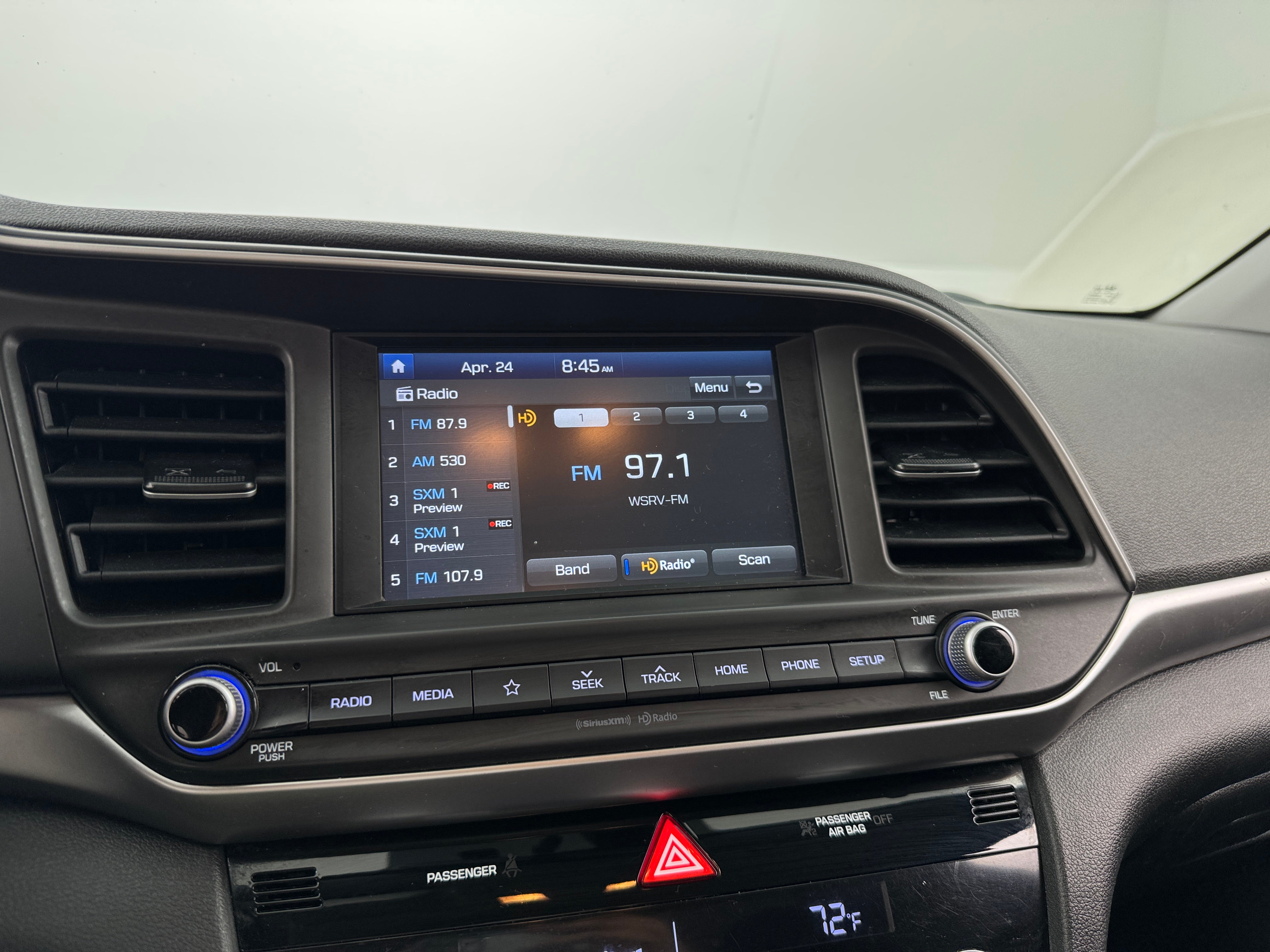 2020 Hyundai Elantra SEL 4