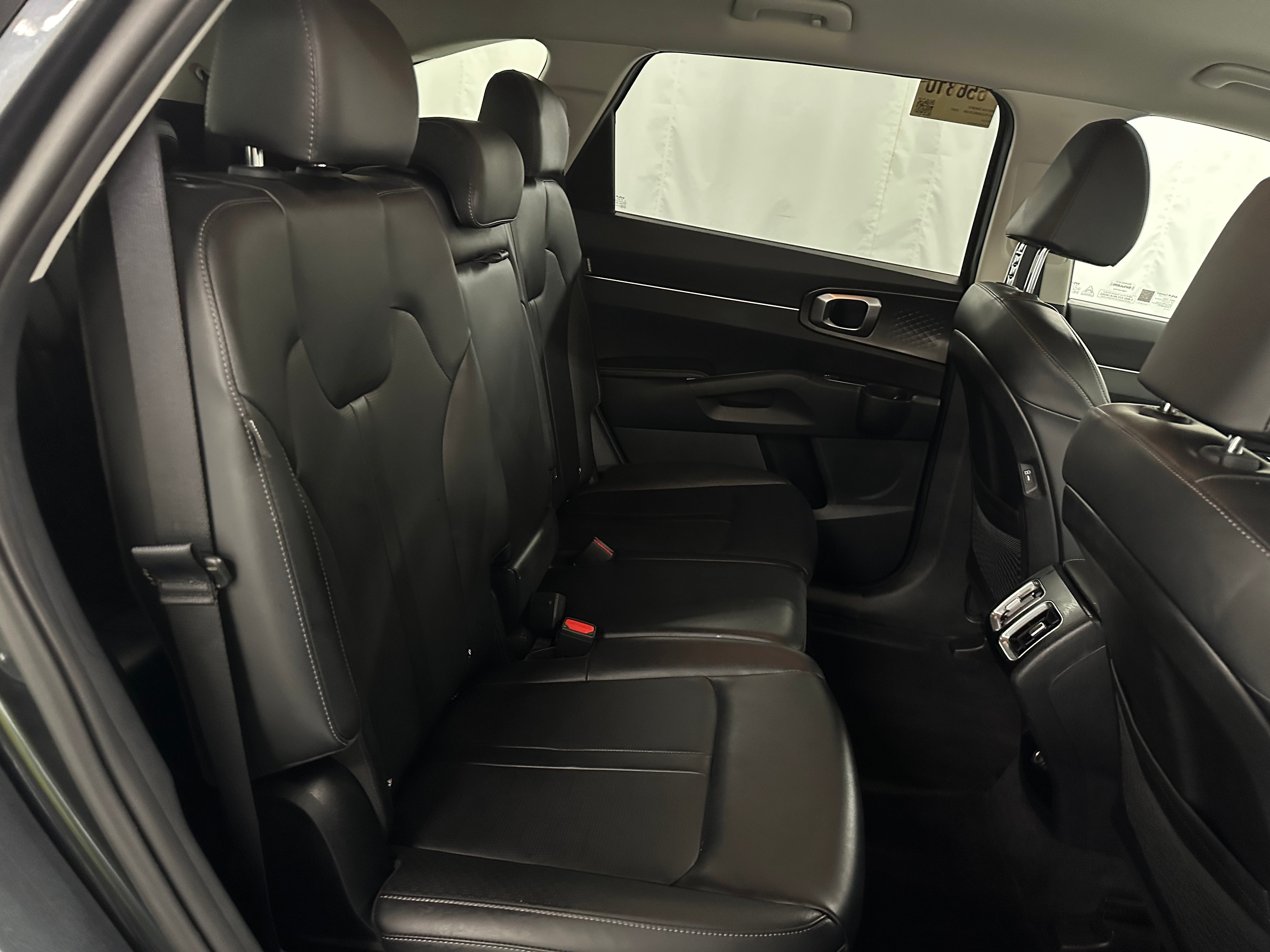 2024 Kia Sorento S 6