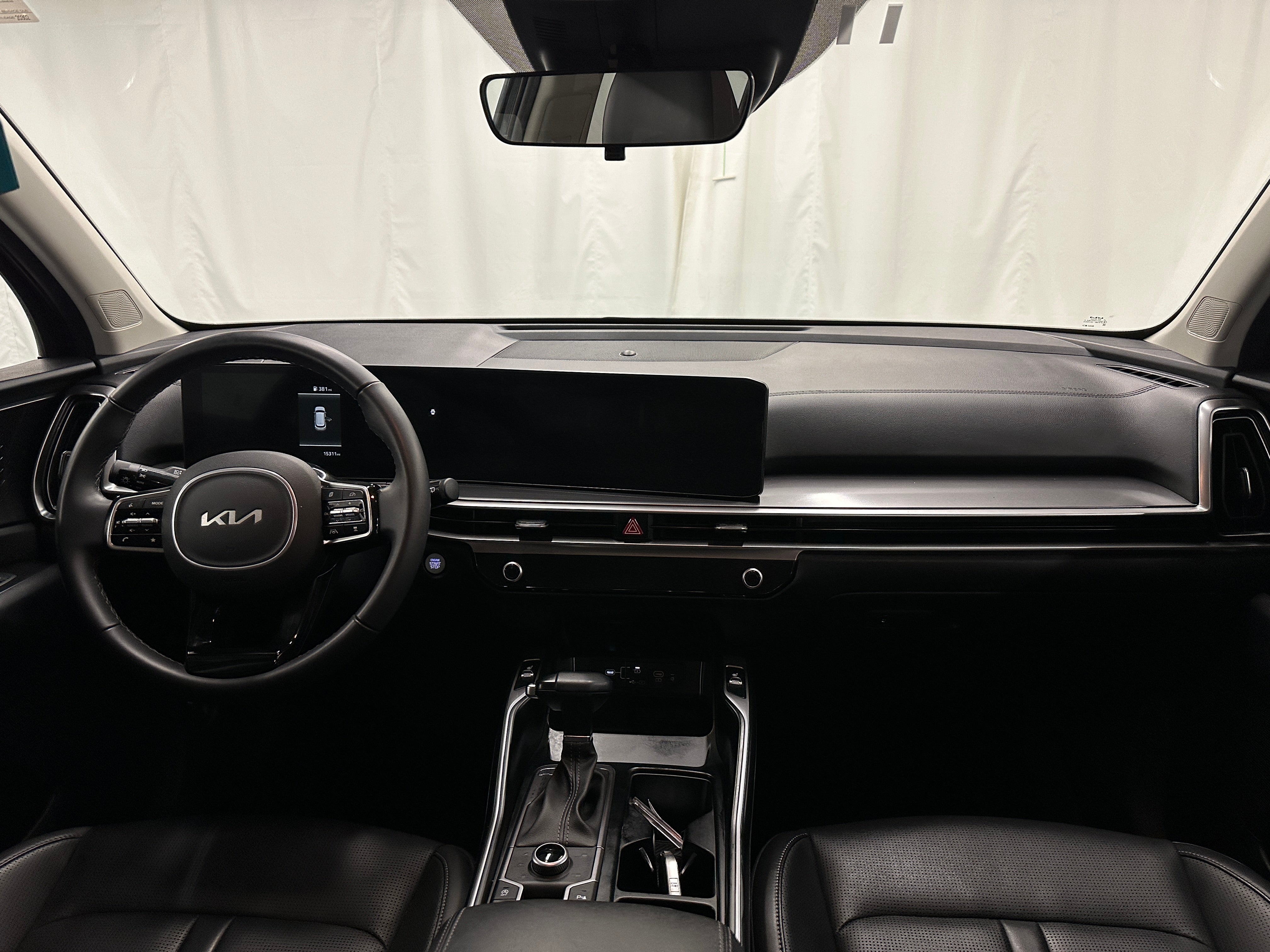 2024 Kia Sorento S 3