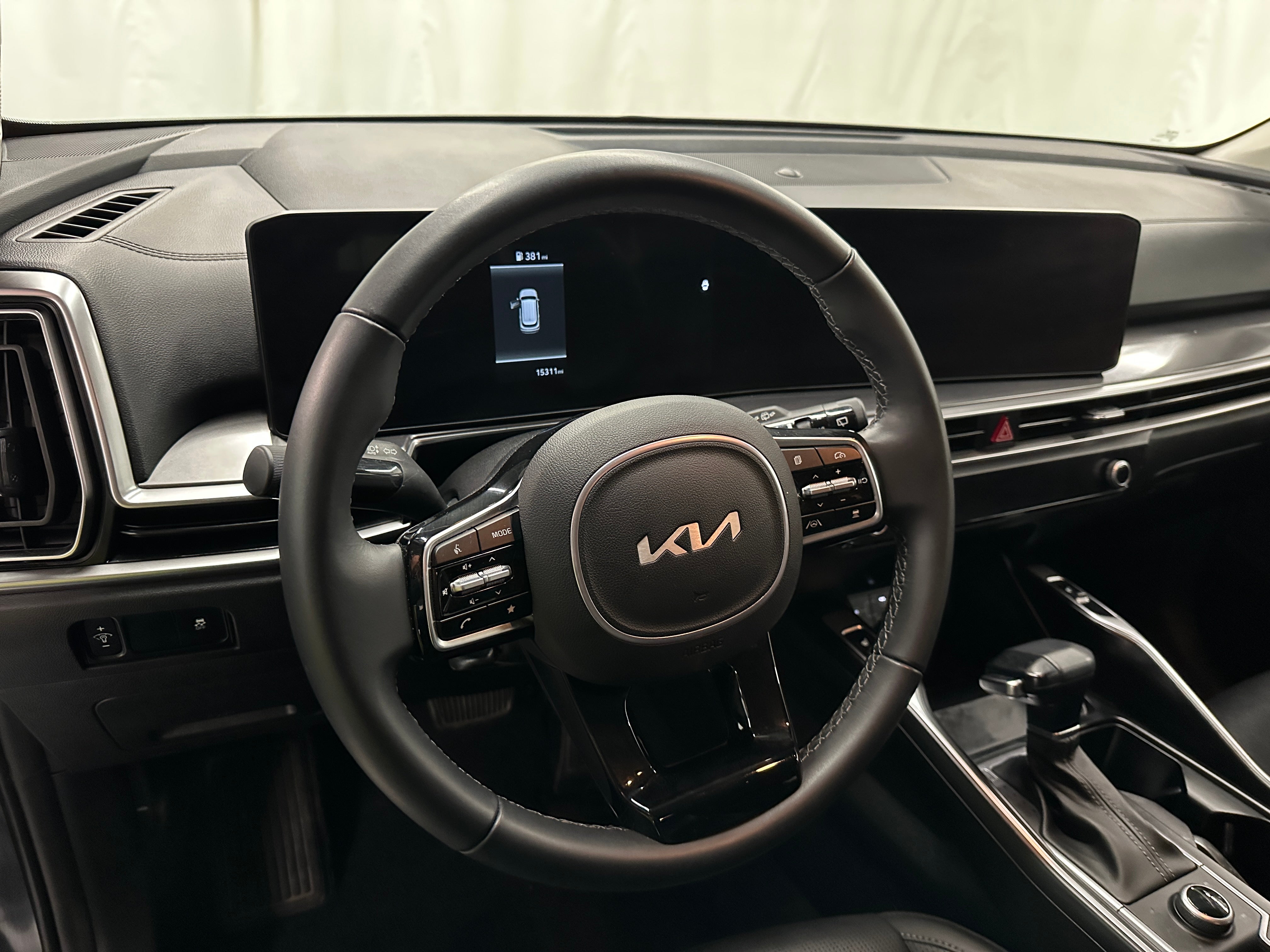 2024 Kia Sorento S 5