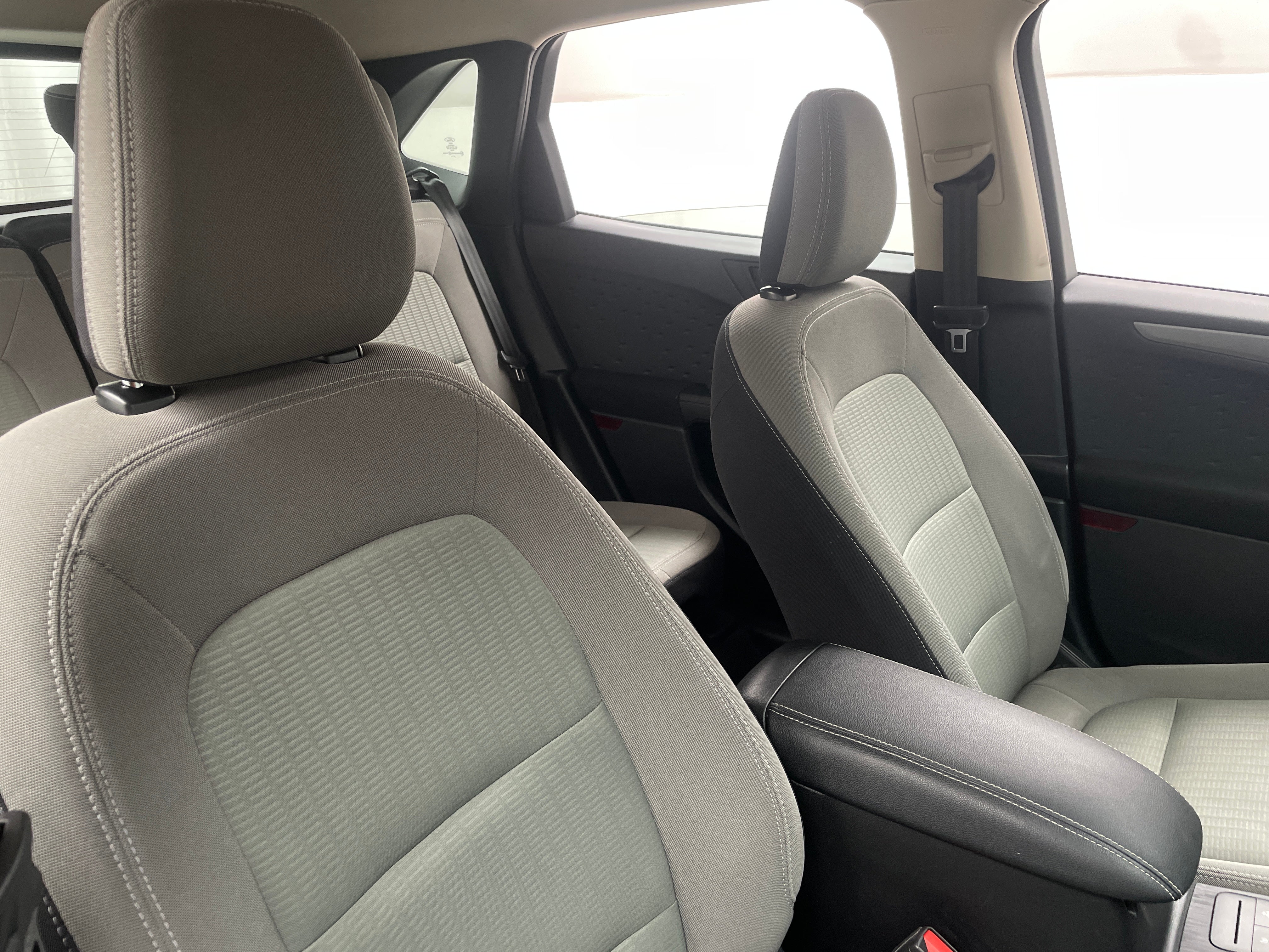 2020 Ford Escape S 2