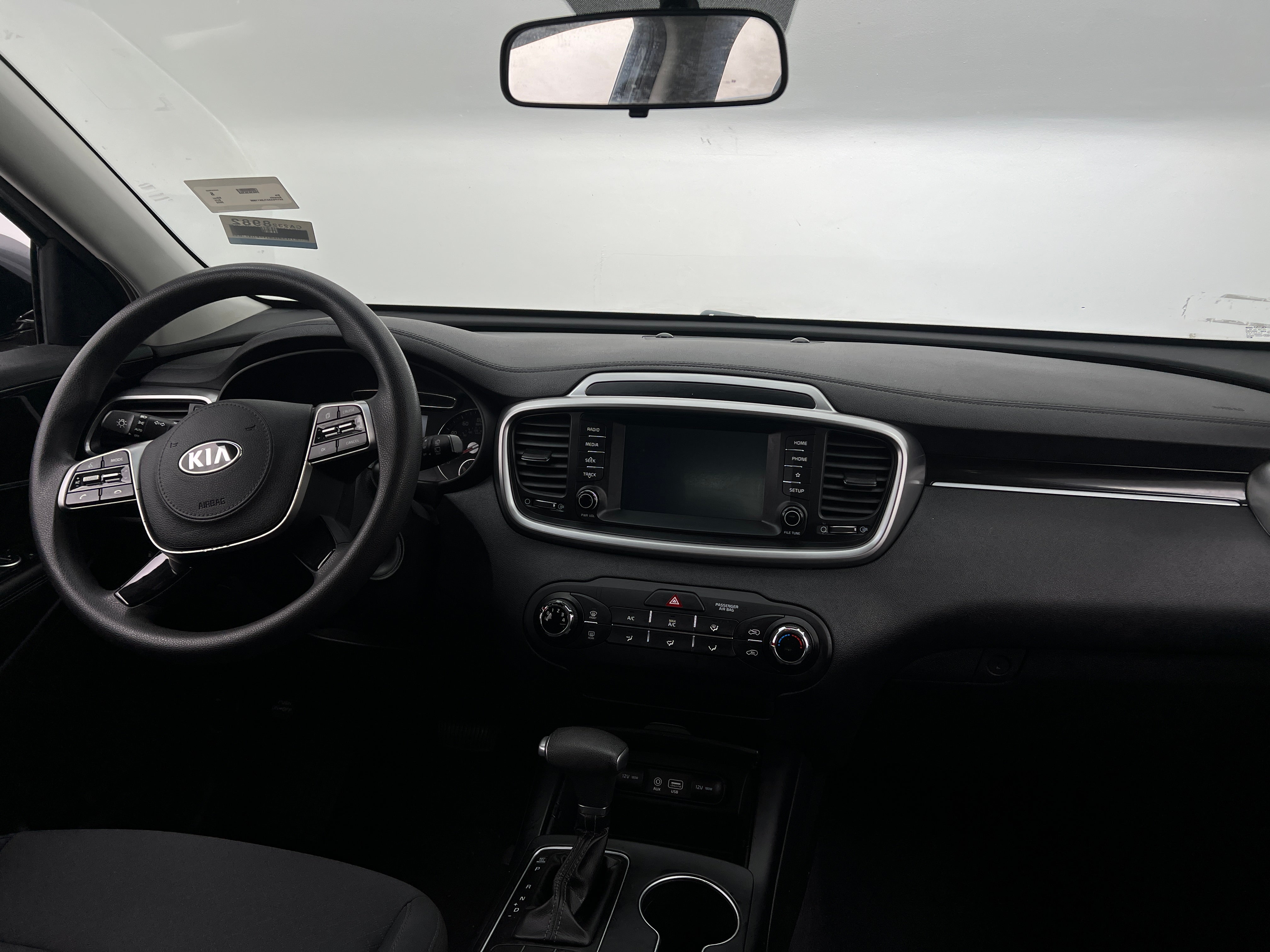 2020 Kia Sorento LX 3