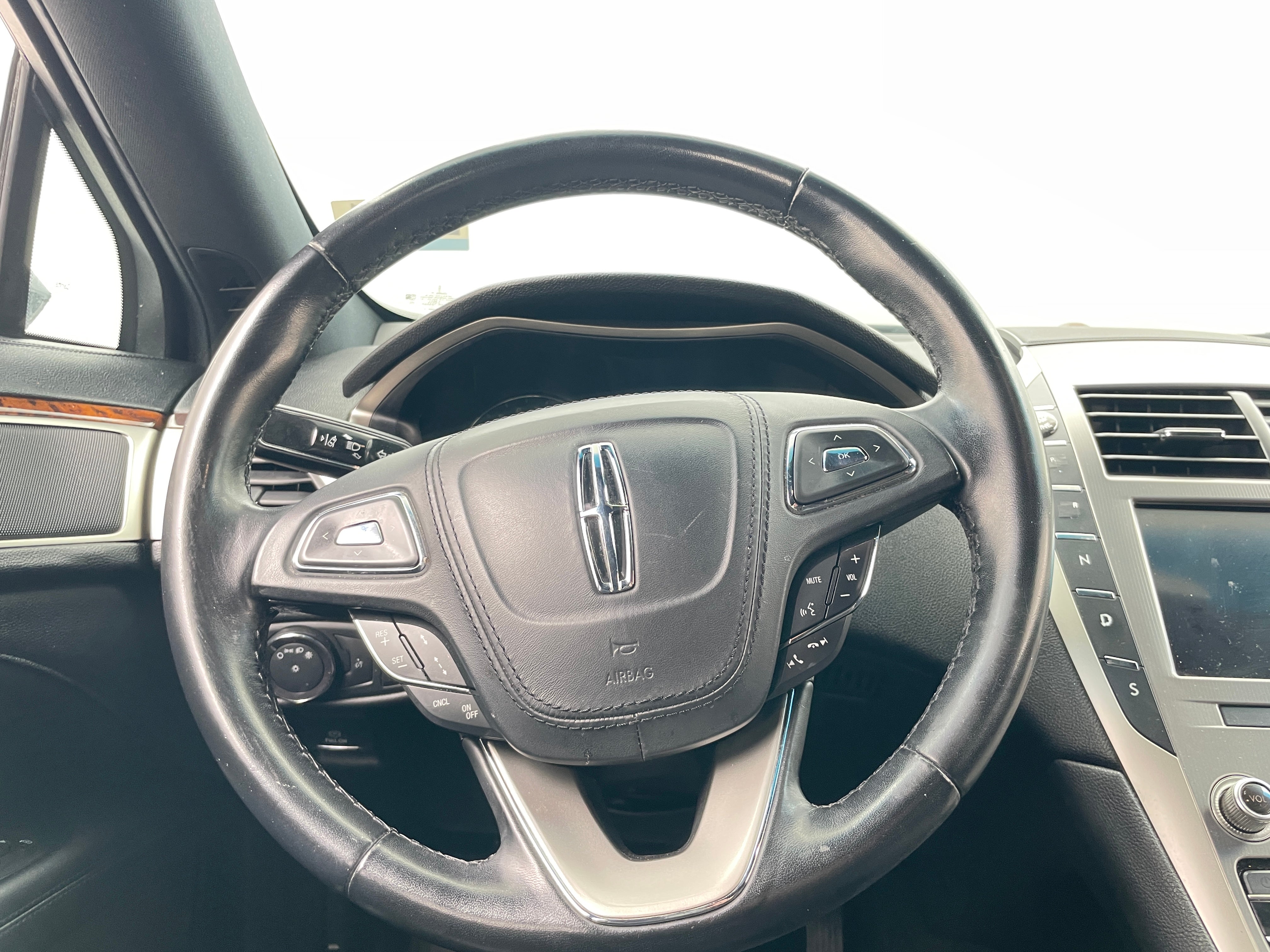 2019 Lincoln MKZ Reserve 4