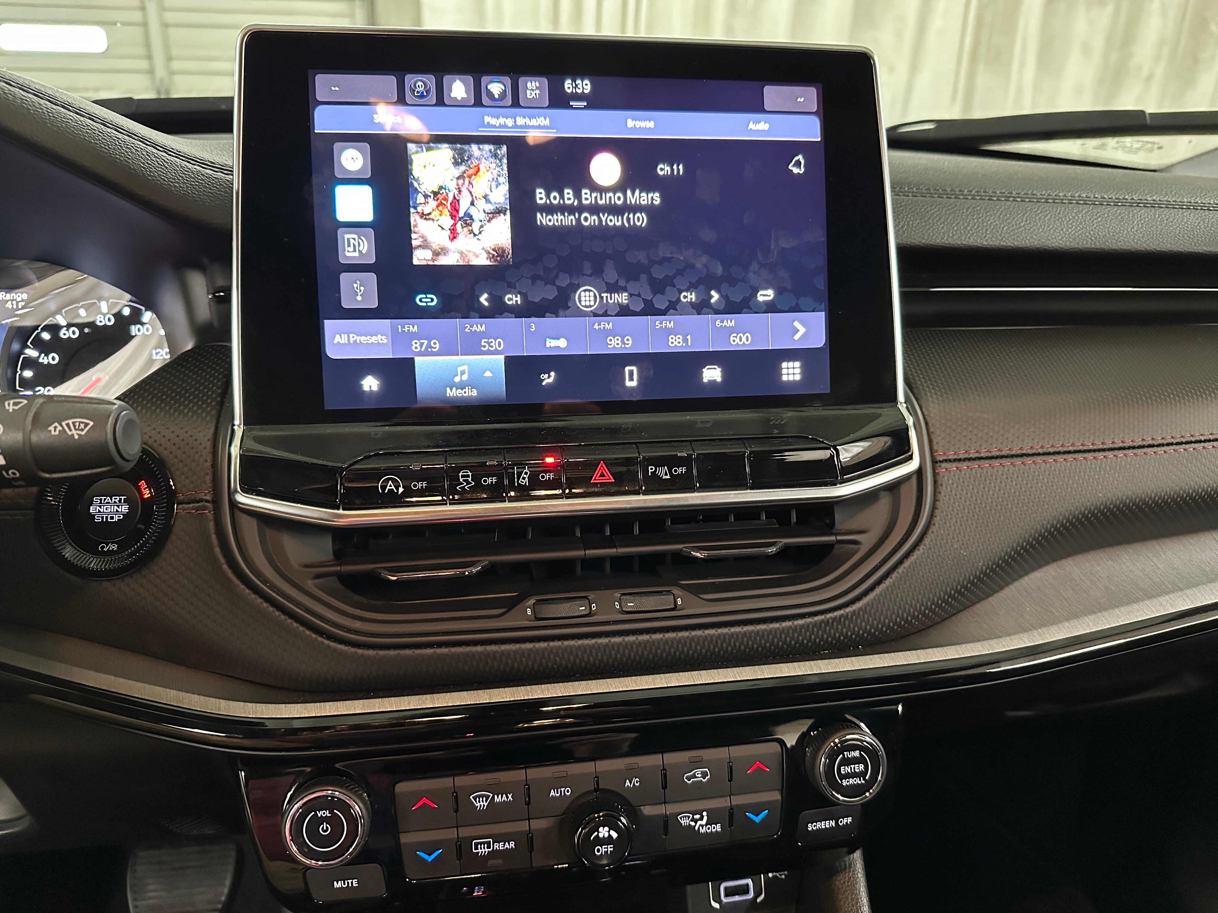 2024 Jeep Compass Trailhawk 3