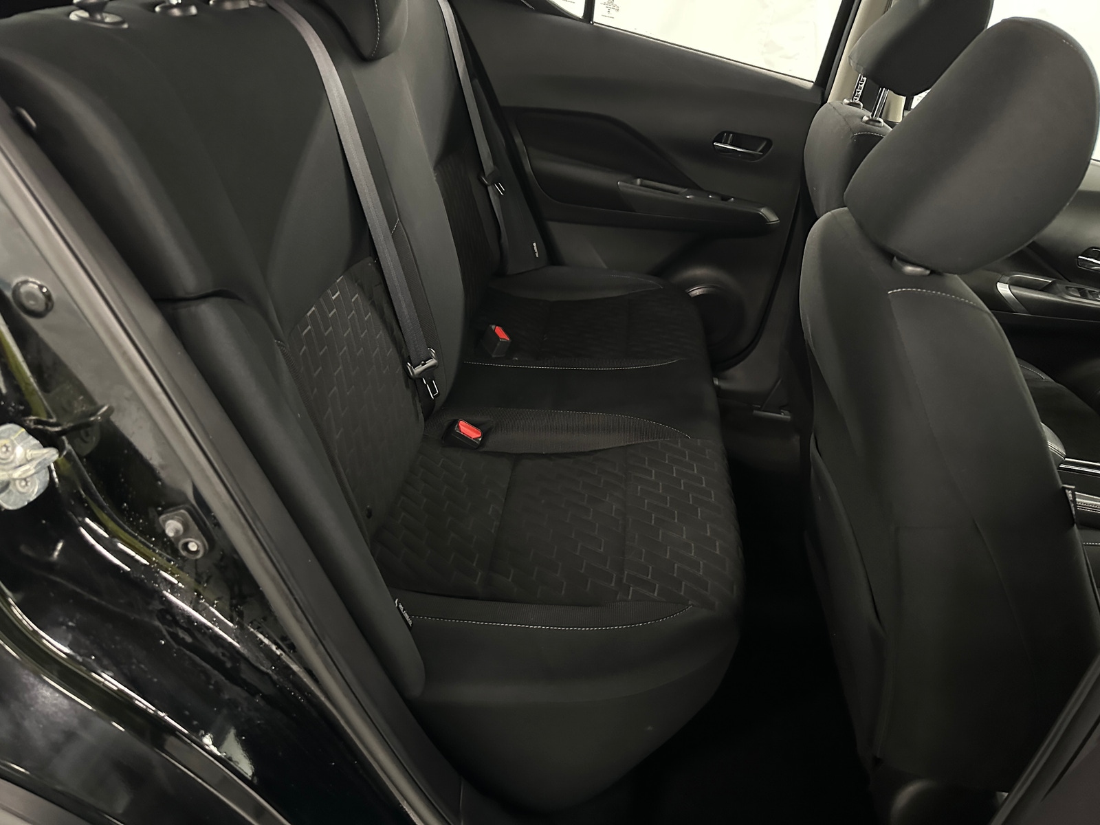 Thumbnail: 2023 Nissan Kicks - 6