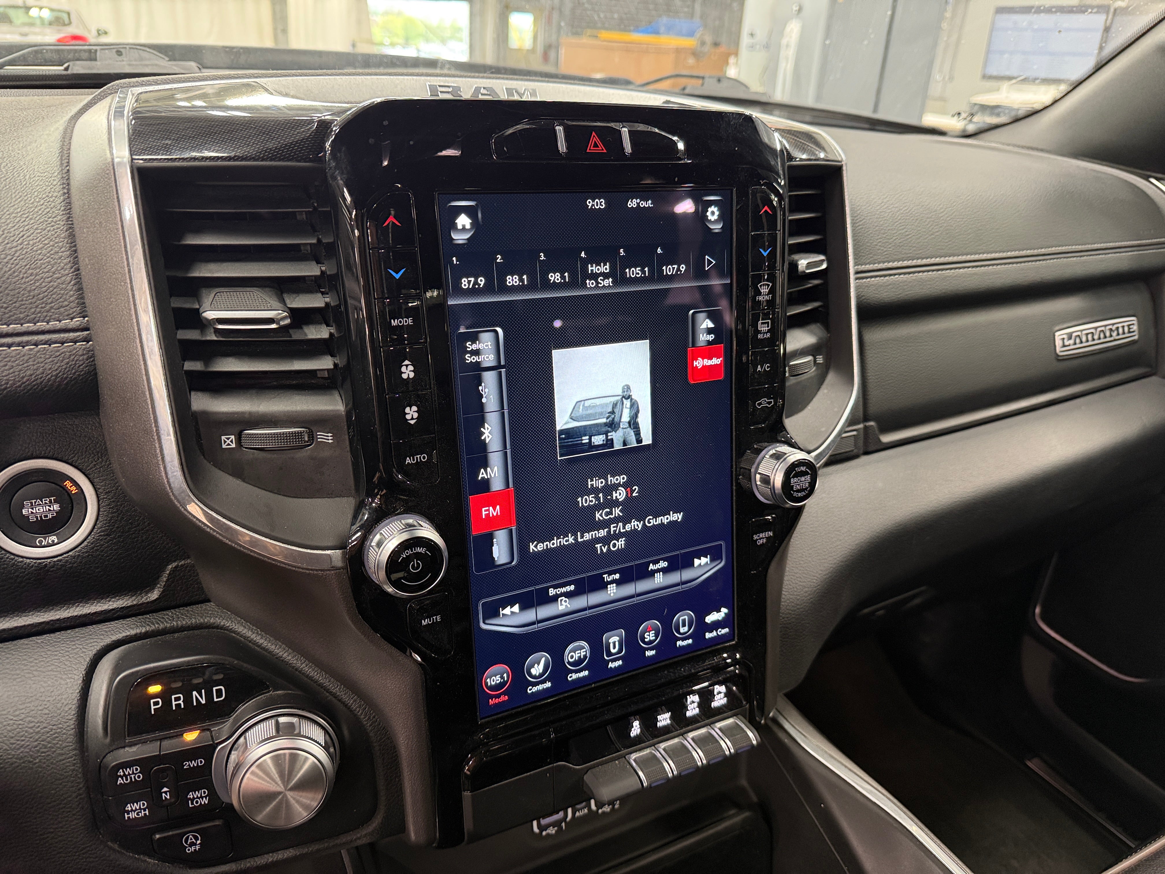 2021 RAM 1500 Laramie 3