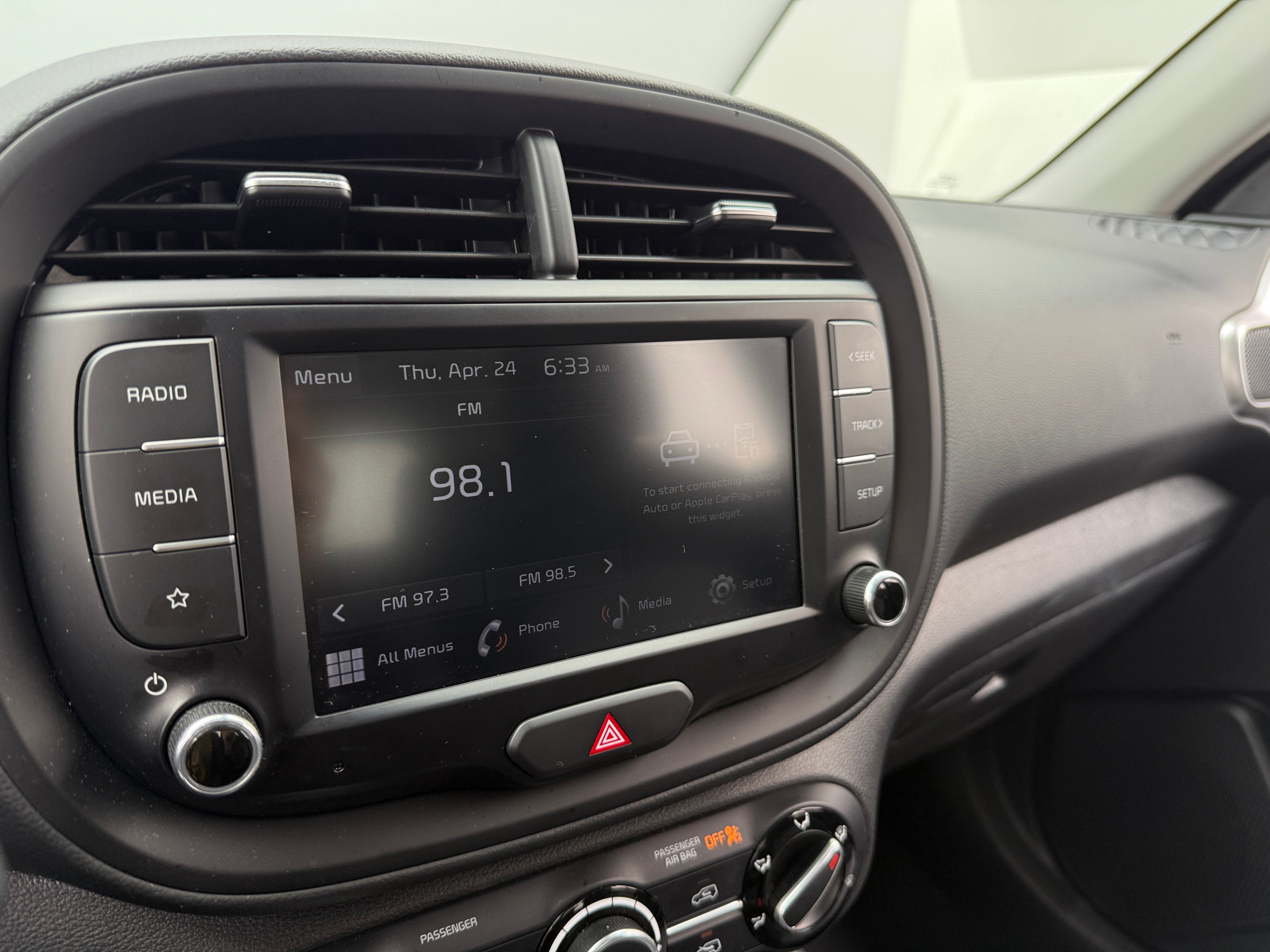 2024 Kia Soul LX 4