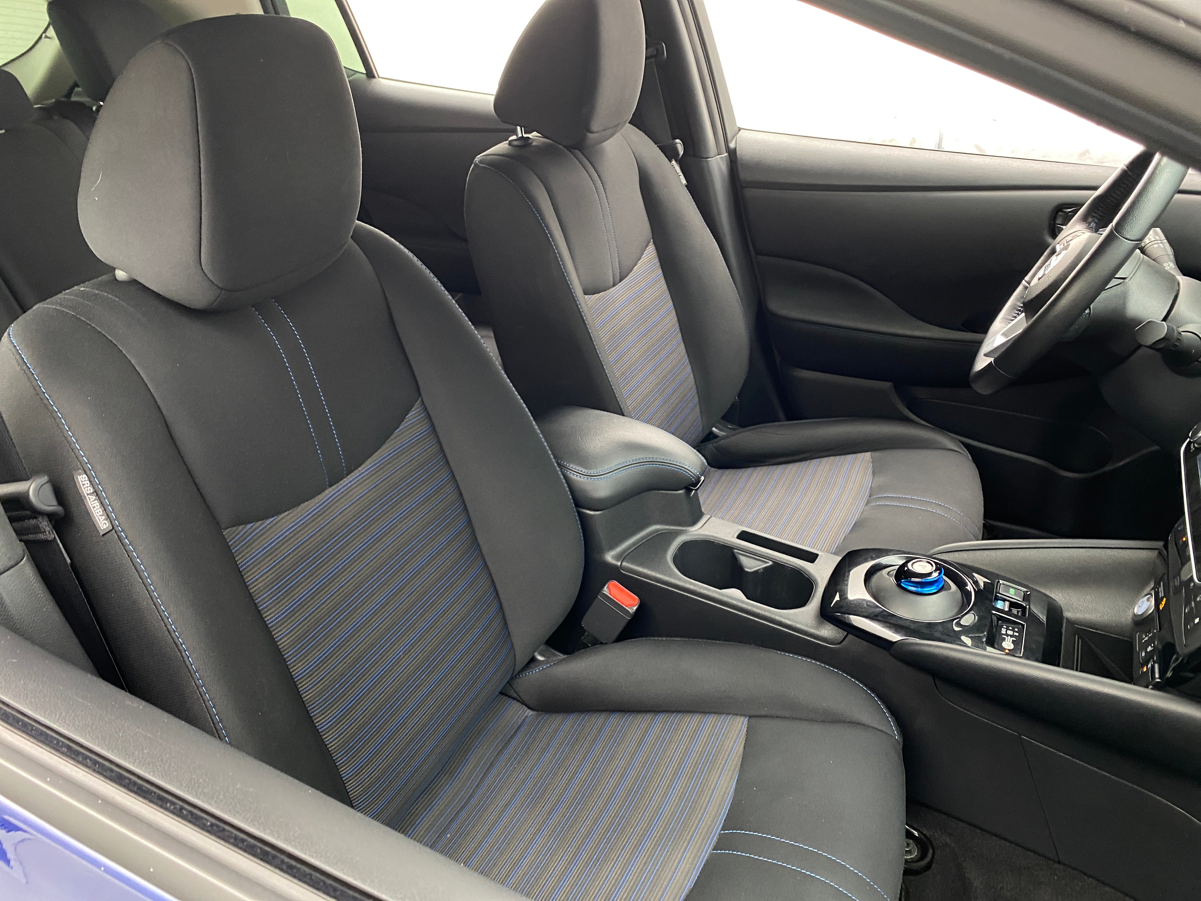 2022 Nissan Leaf SV 2