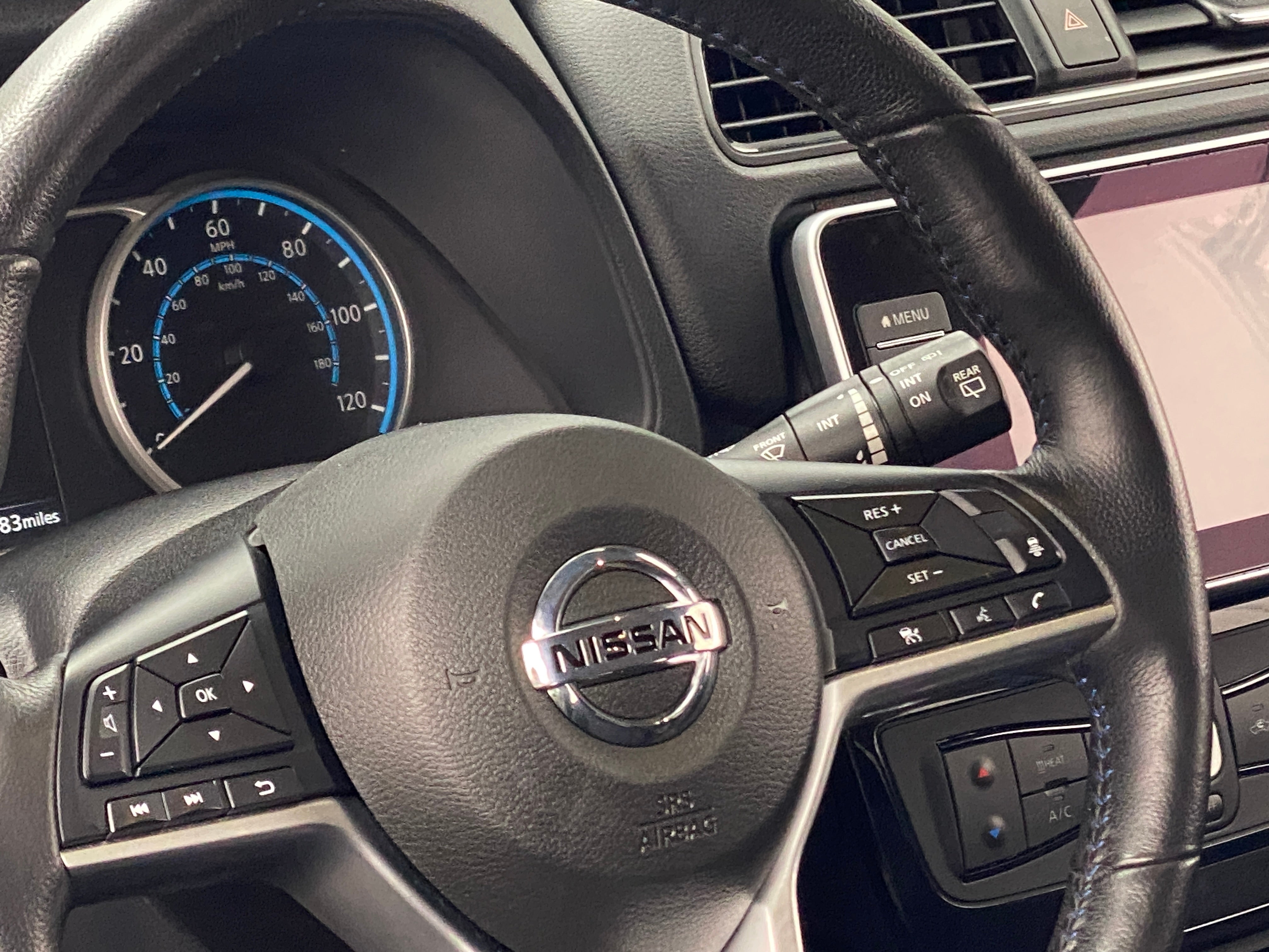 2022 Nissan Leaf SV 5