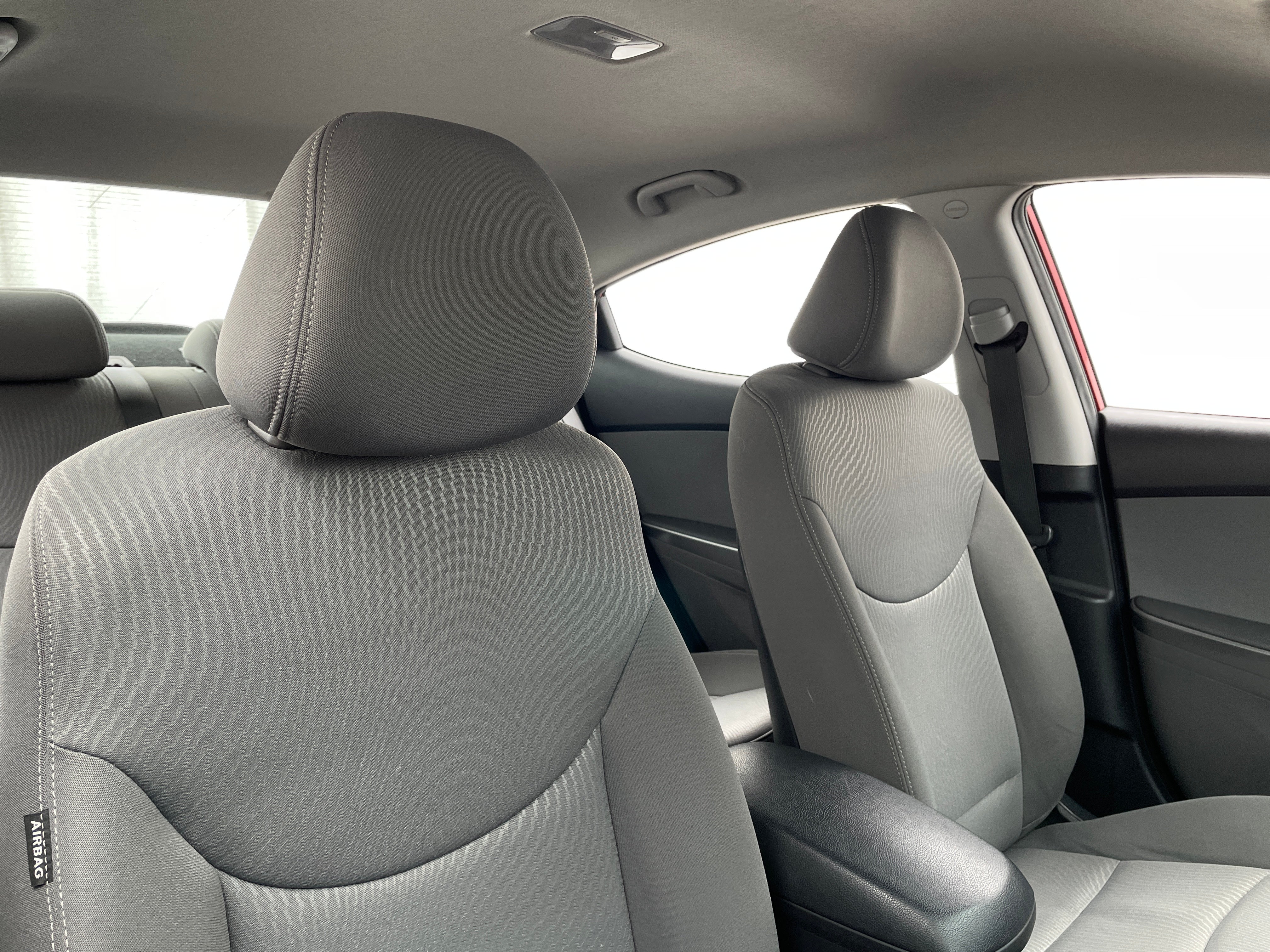 2016 Hyundai Elantra SE 2