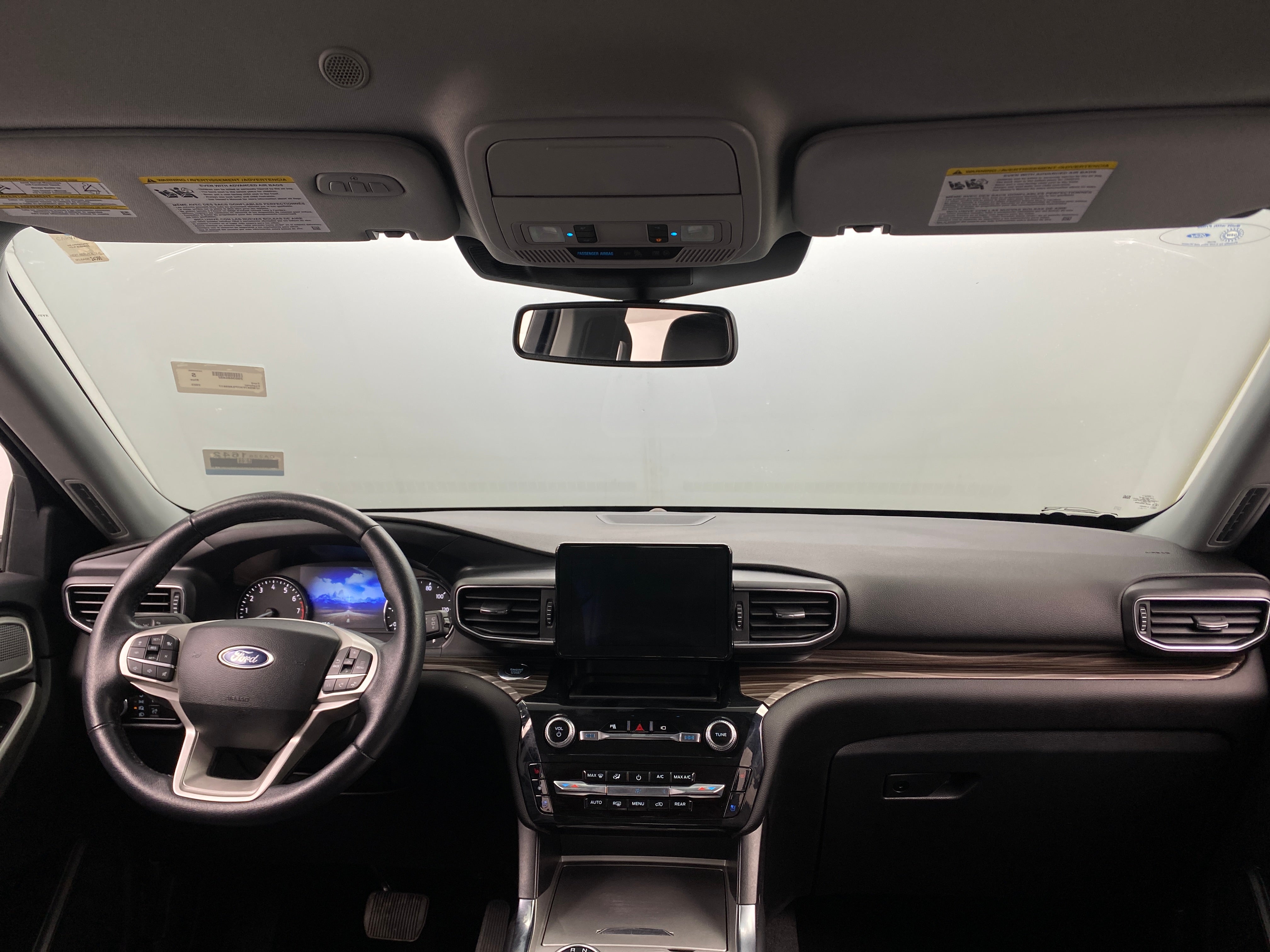 2023 Ford Explorer Limited 2