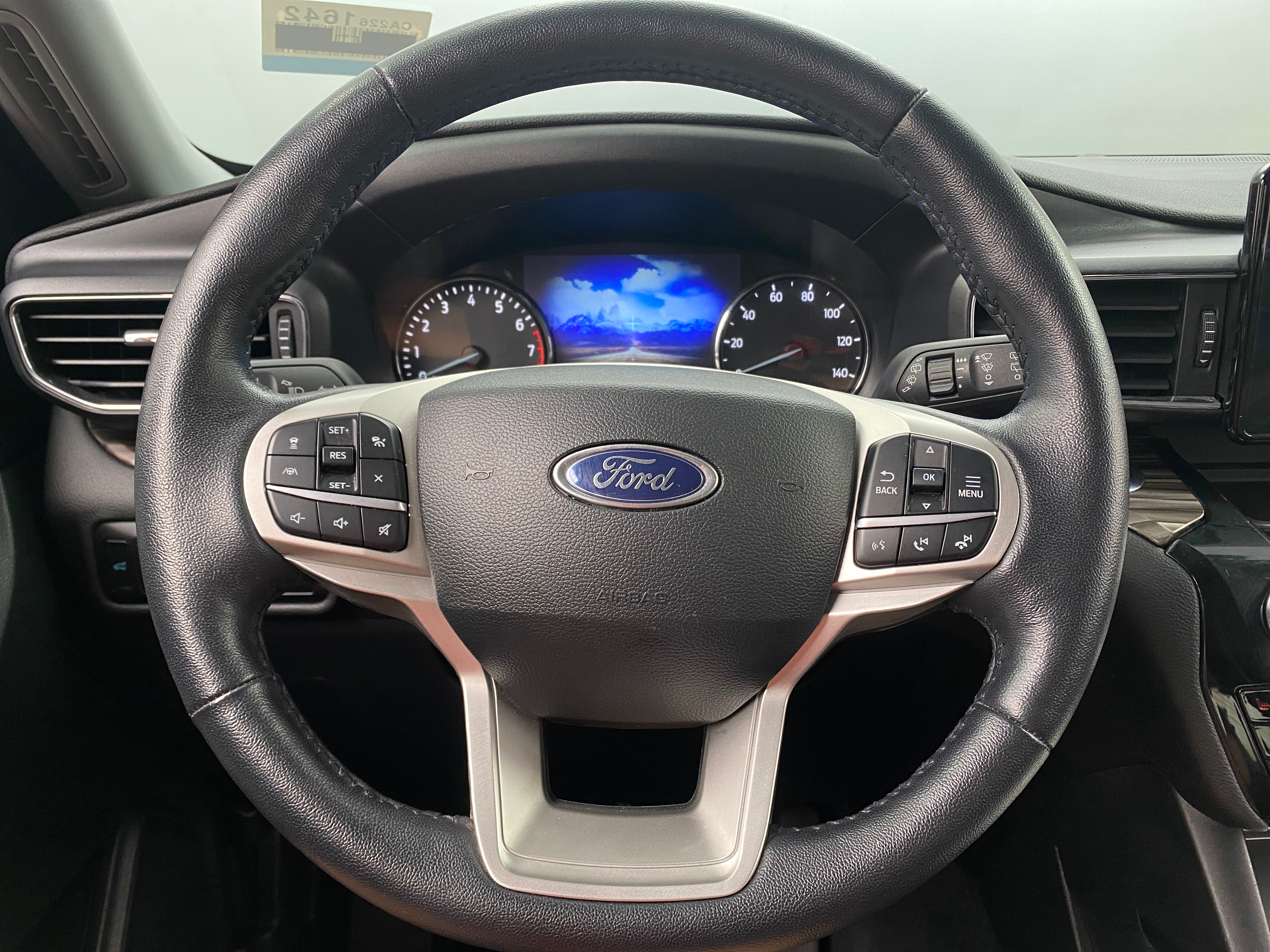 2023 Ford Explorer Limited 4