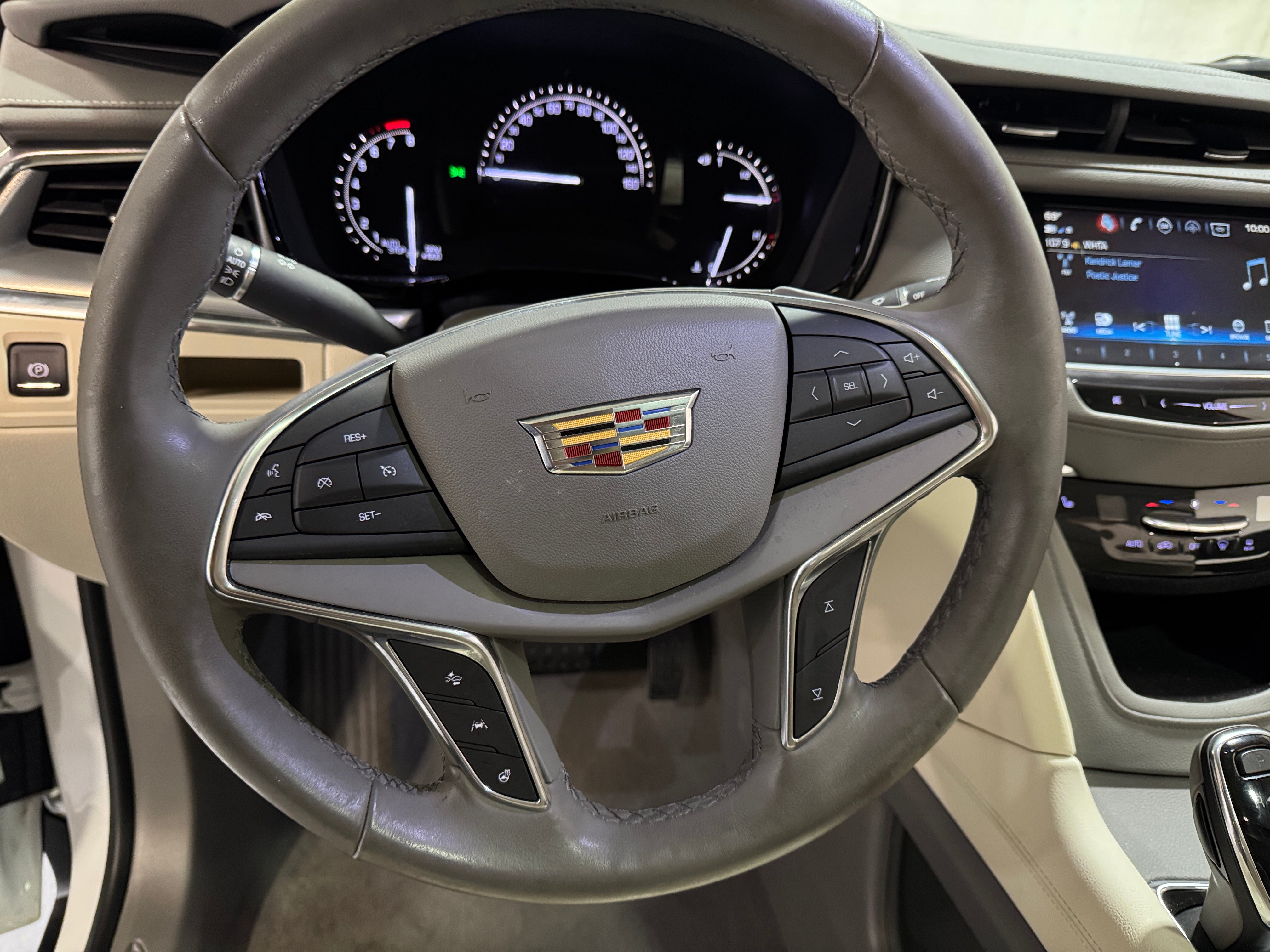 2019 Cadillac XT5 Luxury 4