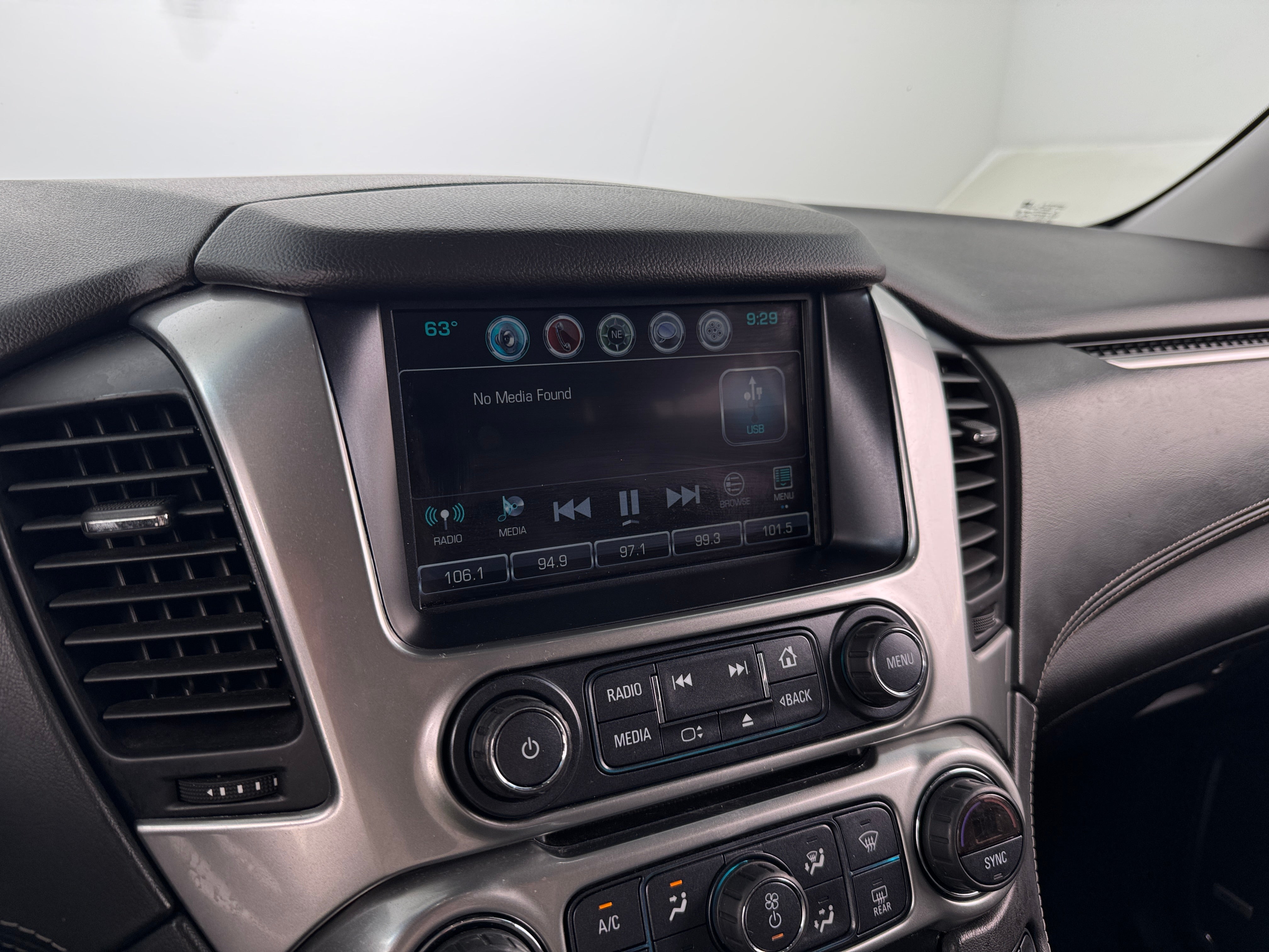 2019 Chevrolet Tahoe LT 3