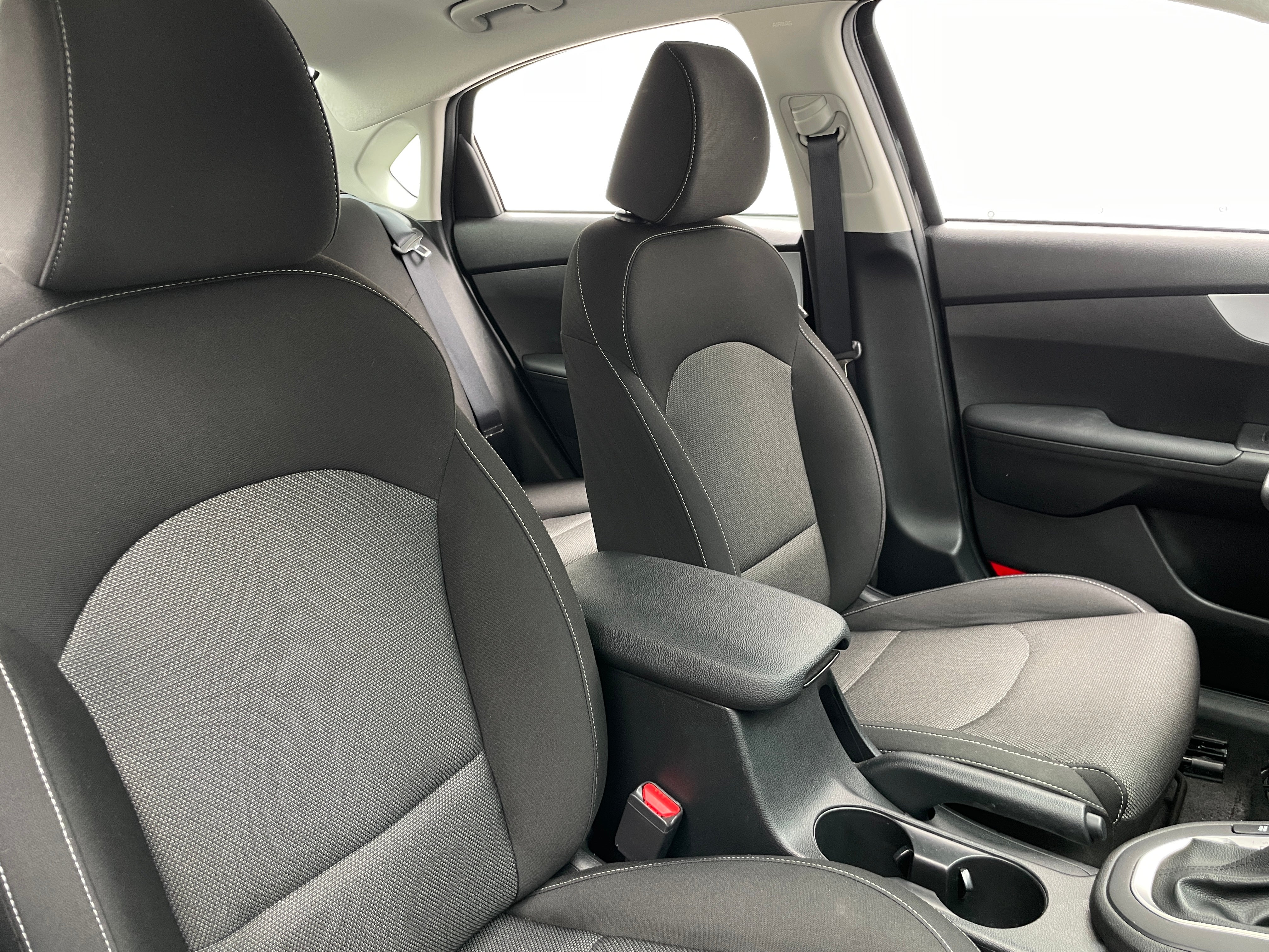 2024 Kia Forte LXS 2
