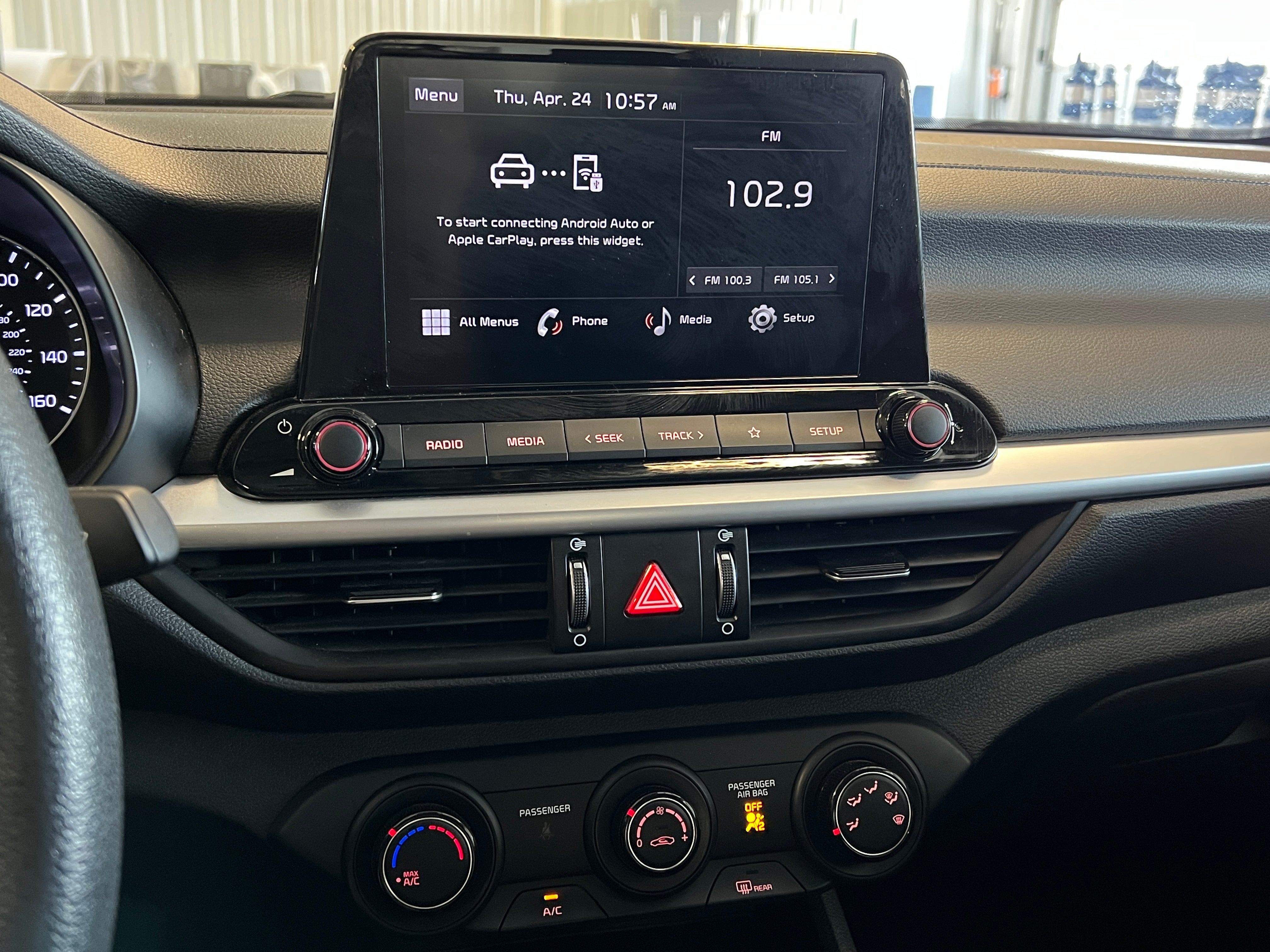 2024 Kia Forte LXS 4