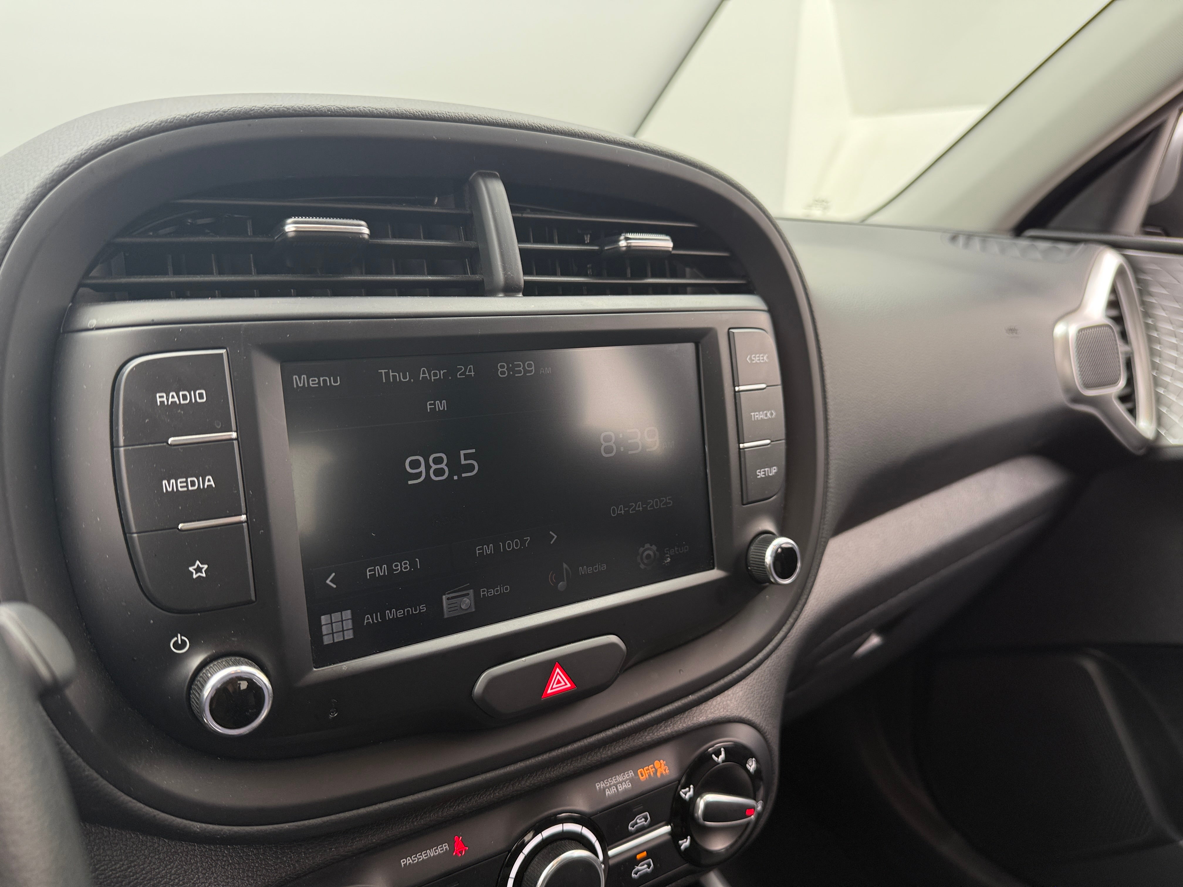 2024 Kia Soul LX 4