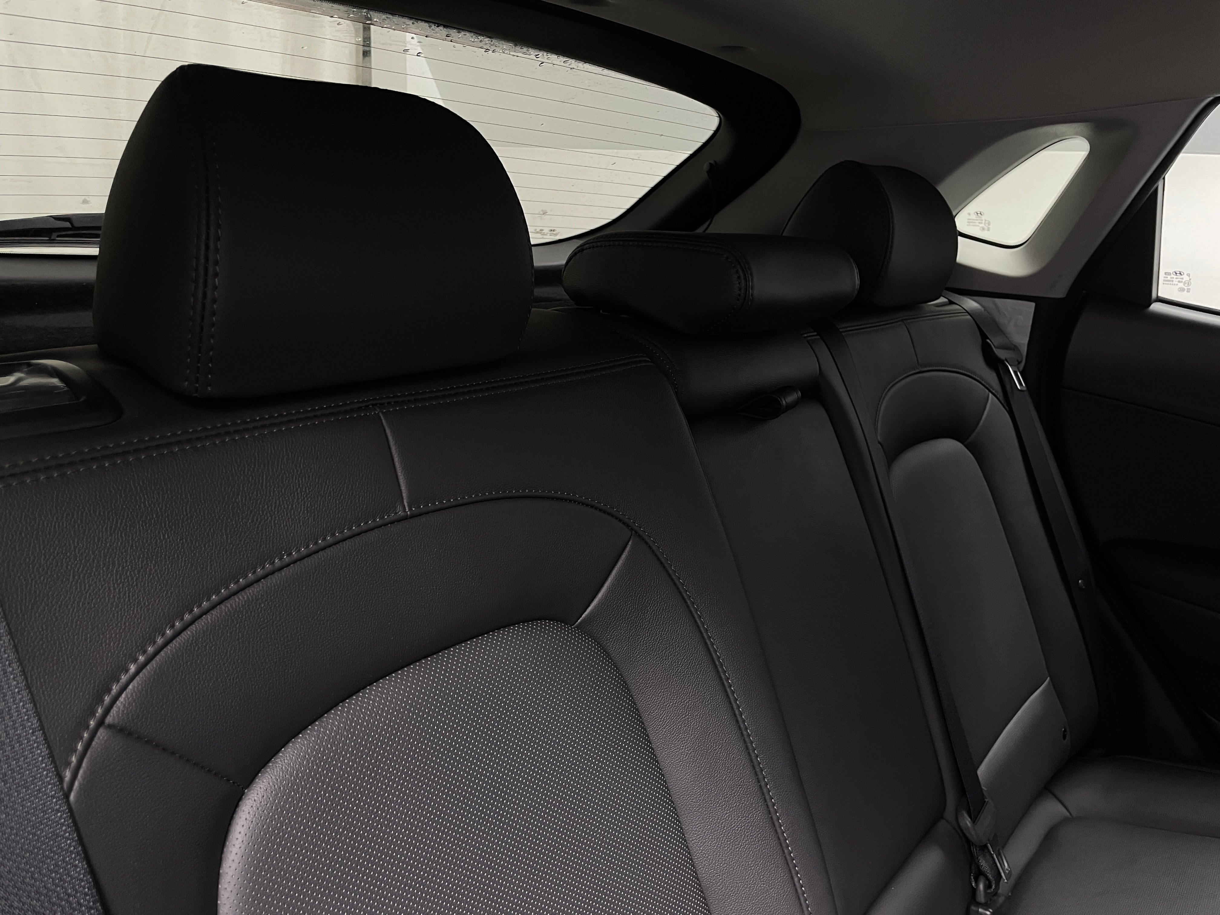 2022 Hyundai Kona Limited 5