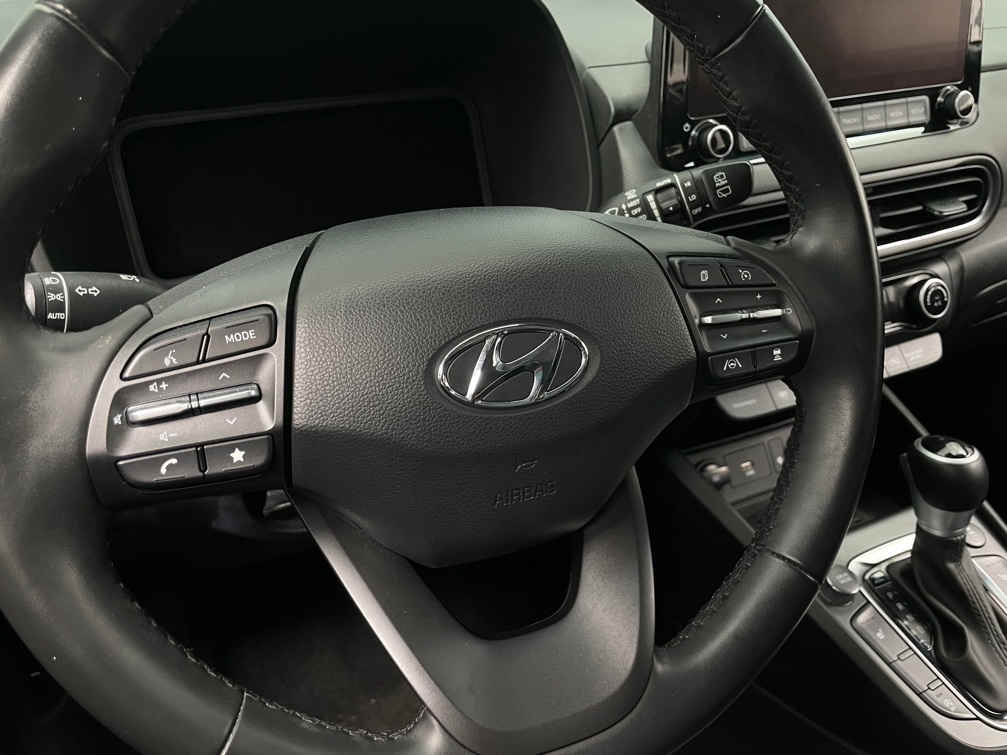 2022 Hyundai Kona Limited 4