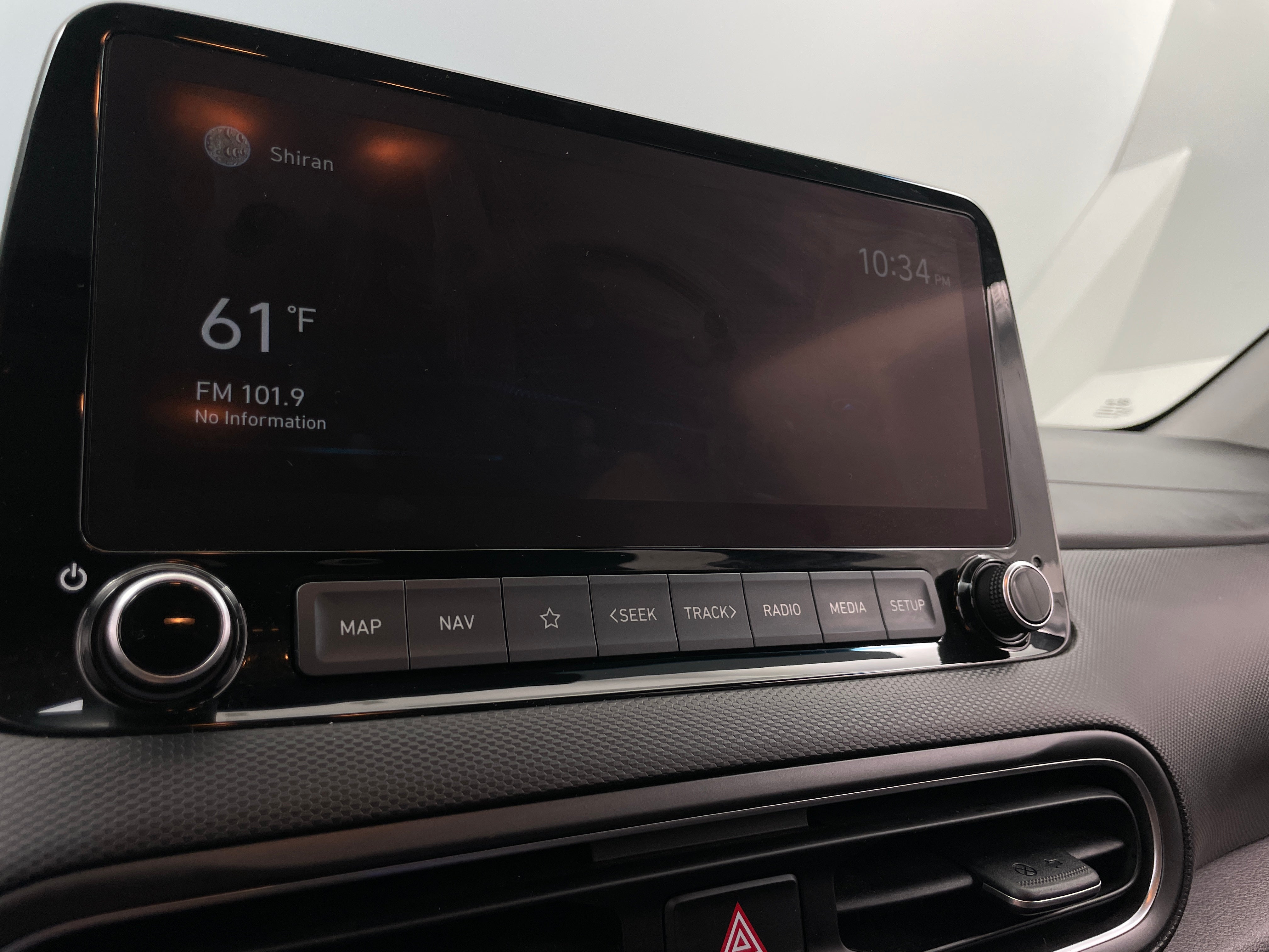 2022 Hyundai Kona Limited 3