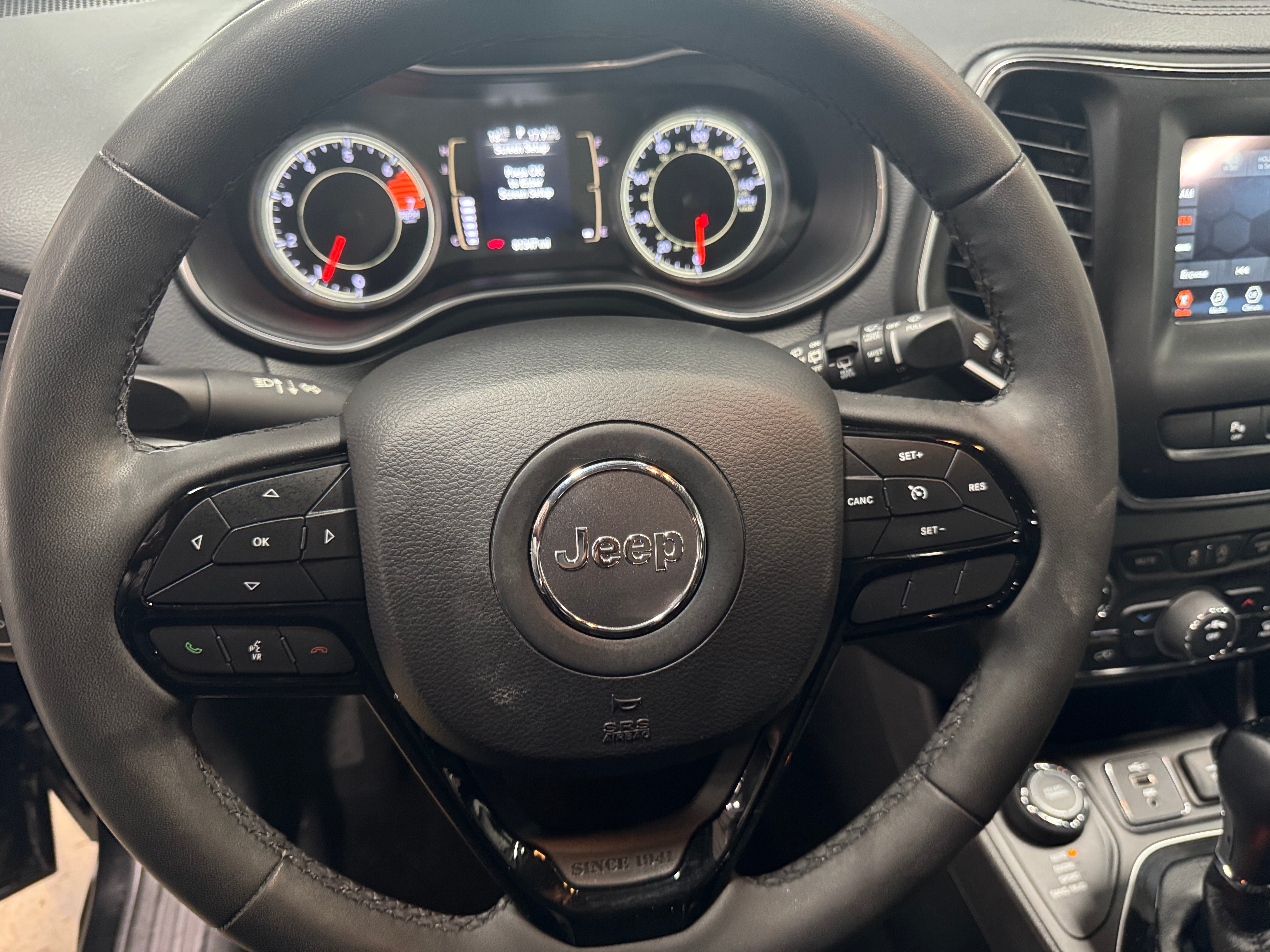 2021 Jeep Cherokee Altitude 5