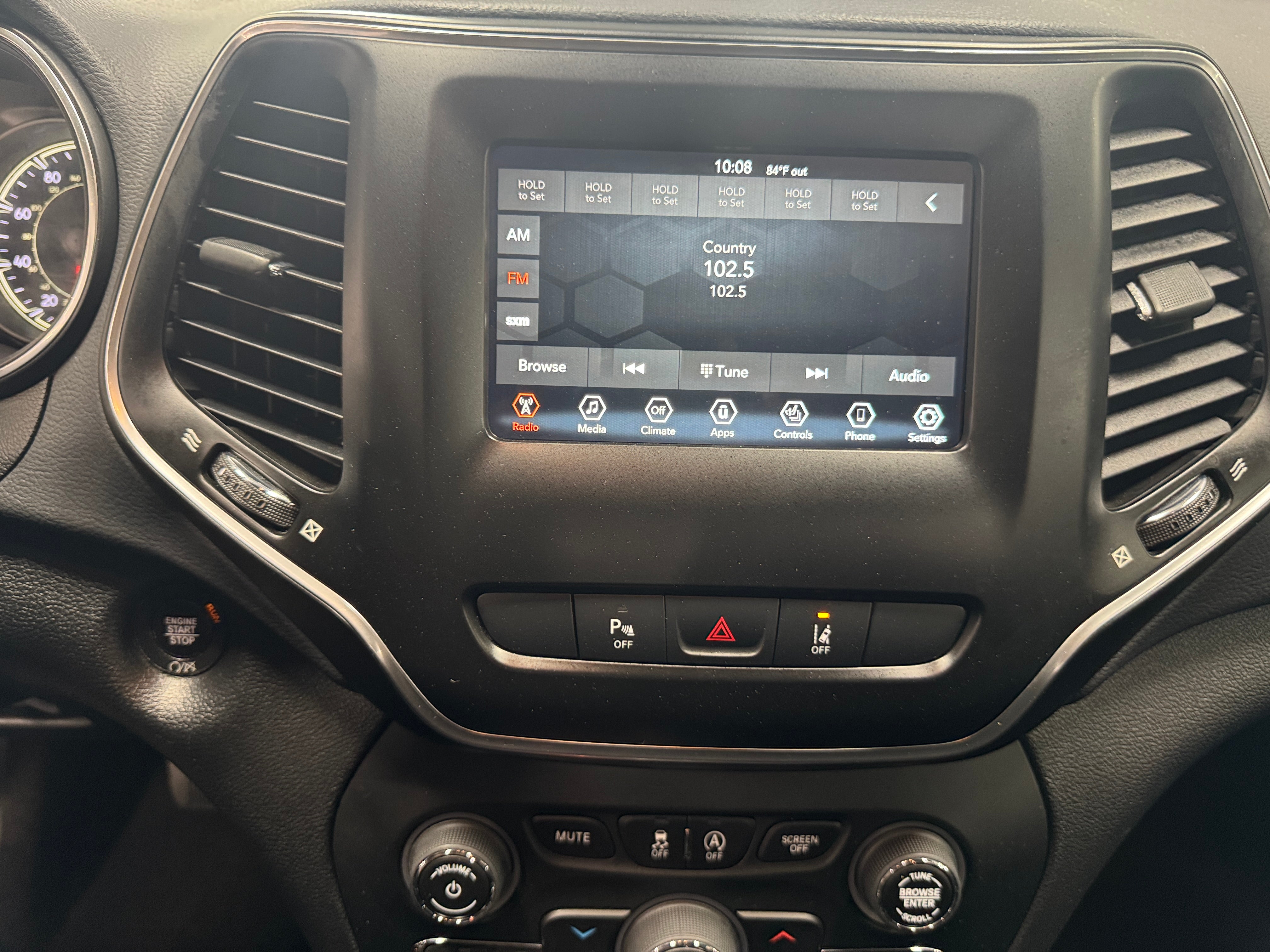 2021 Jeep Cherokee Altitude 4