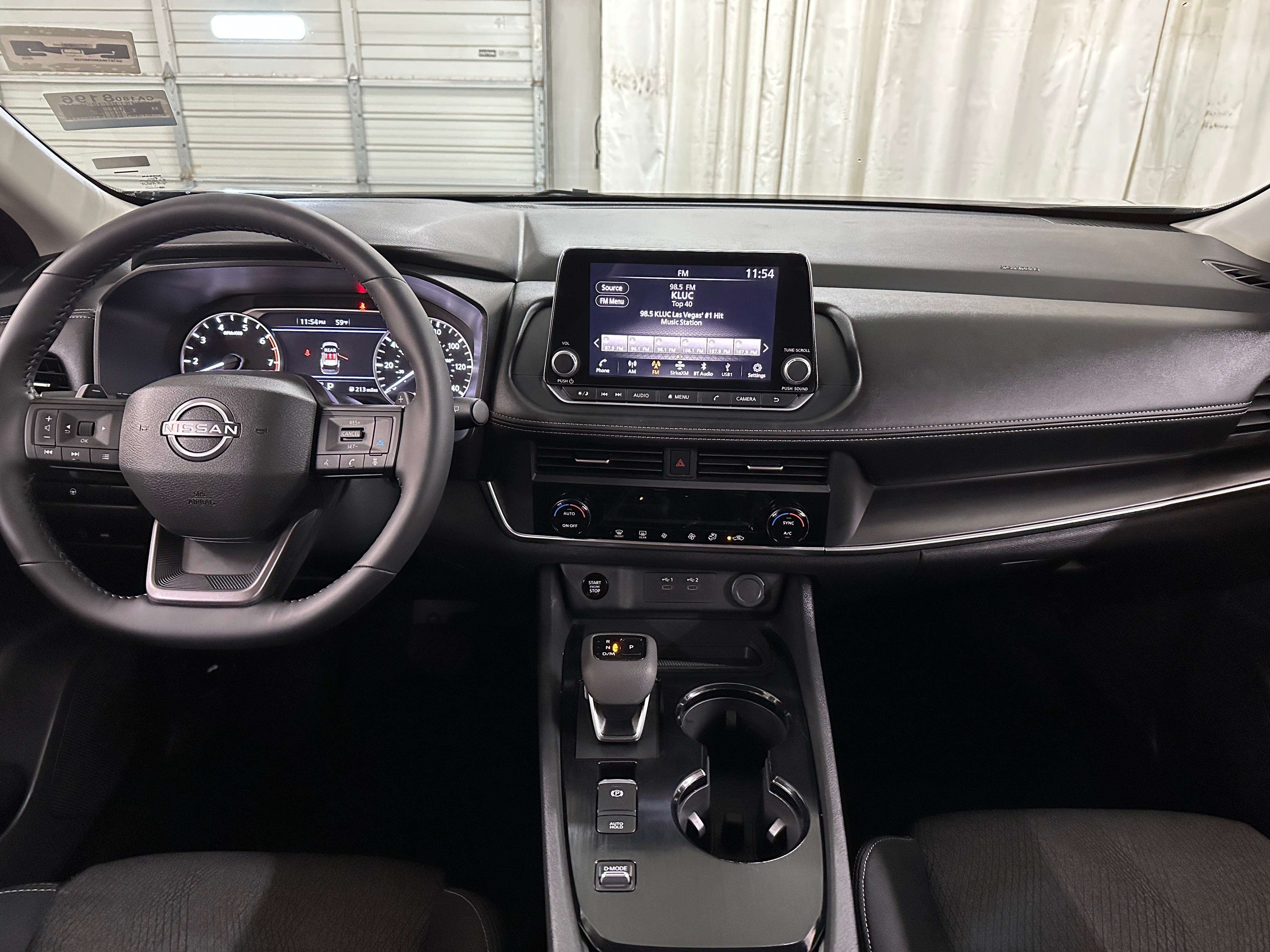 2025 Nissan Rogue SV 3