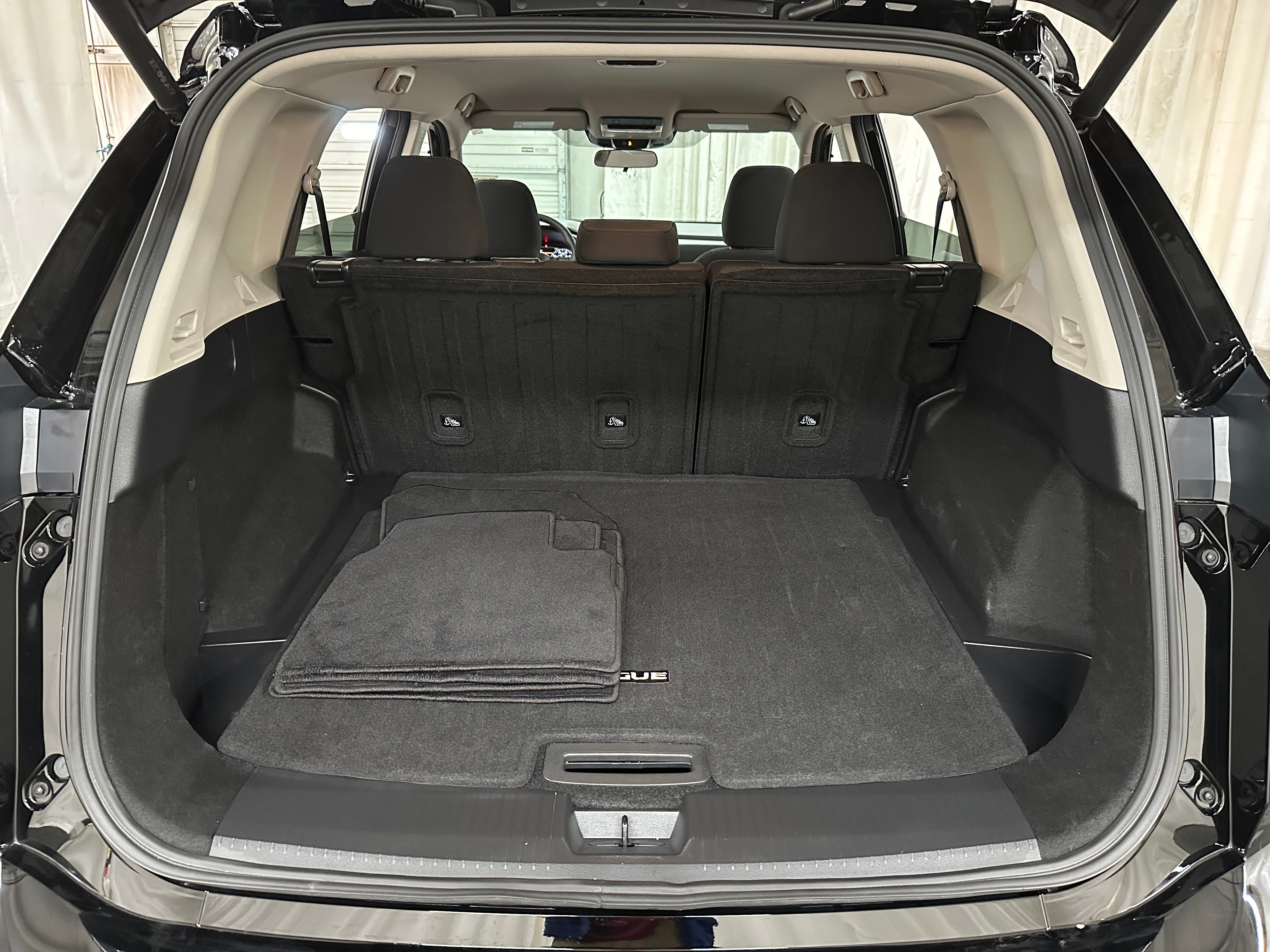 2025 Nissan Rogue SV 7