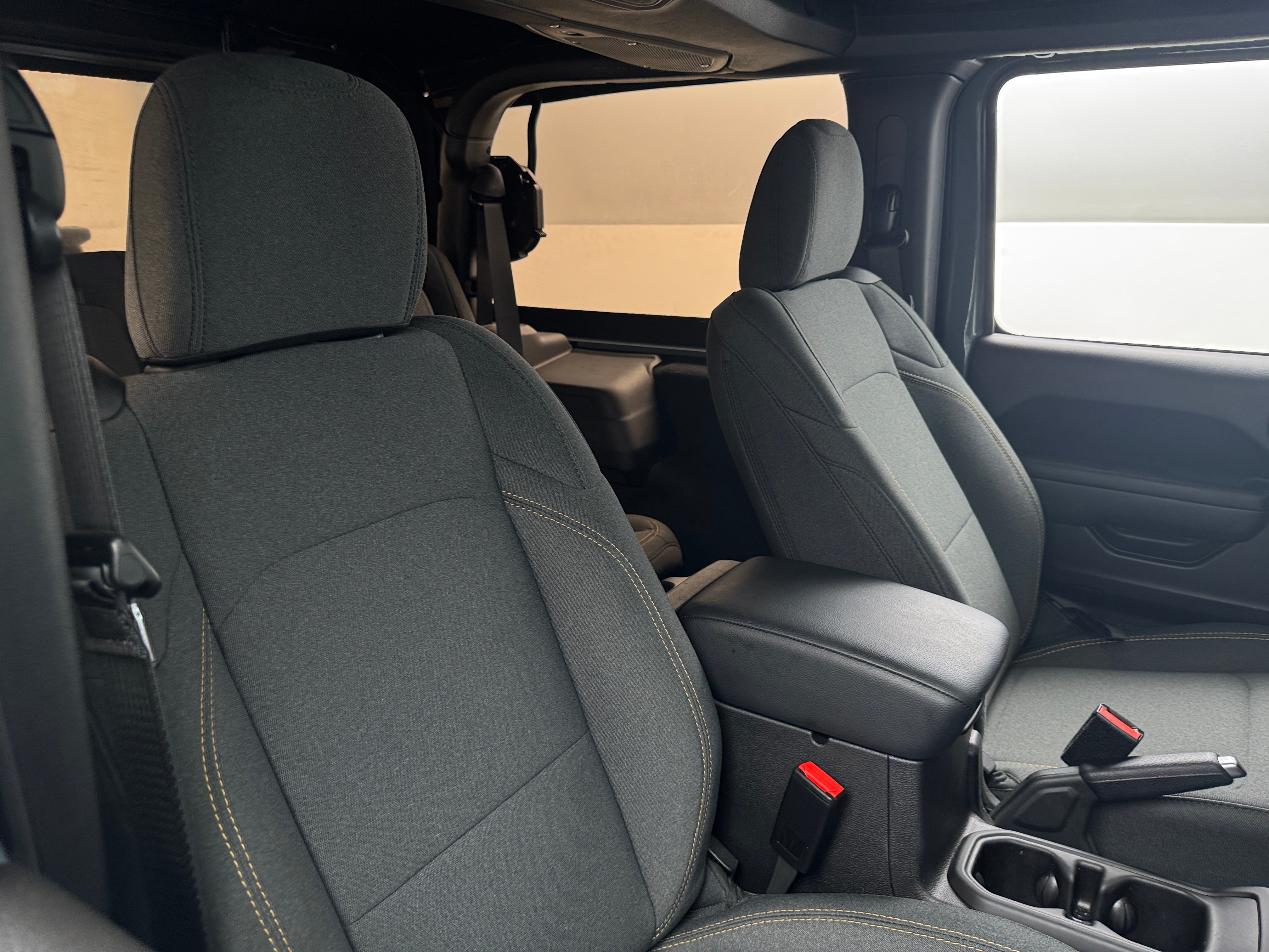 2024 Jeep Wrangler Sport 2